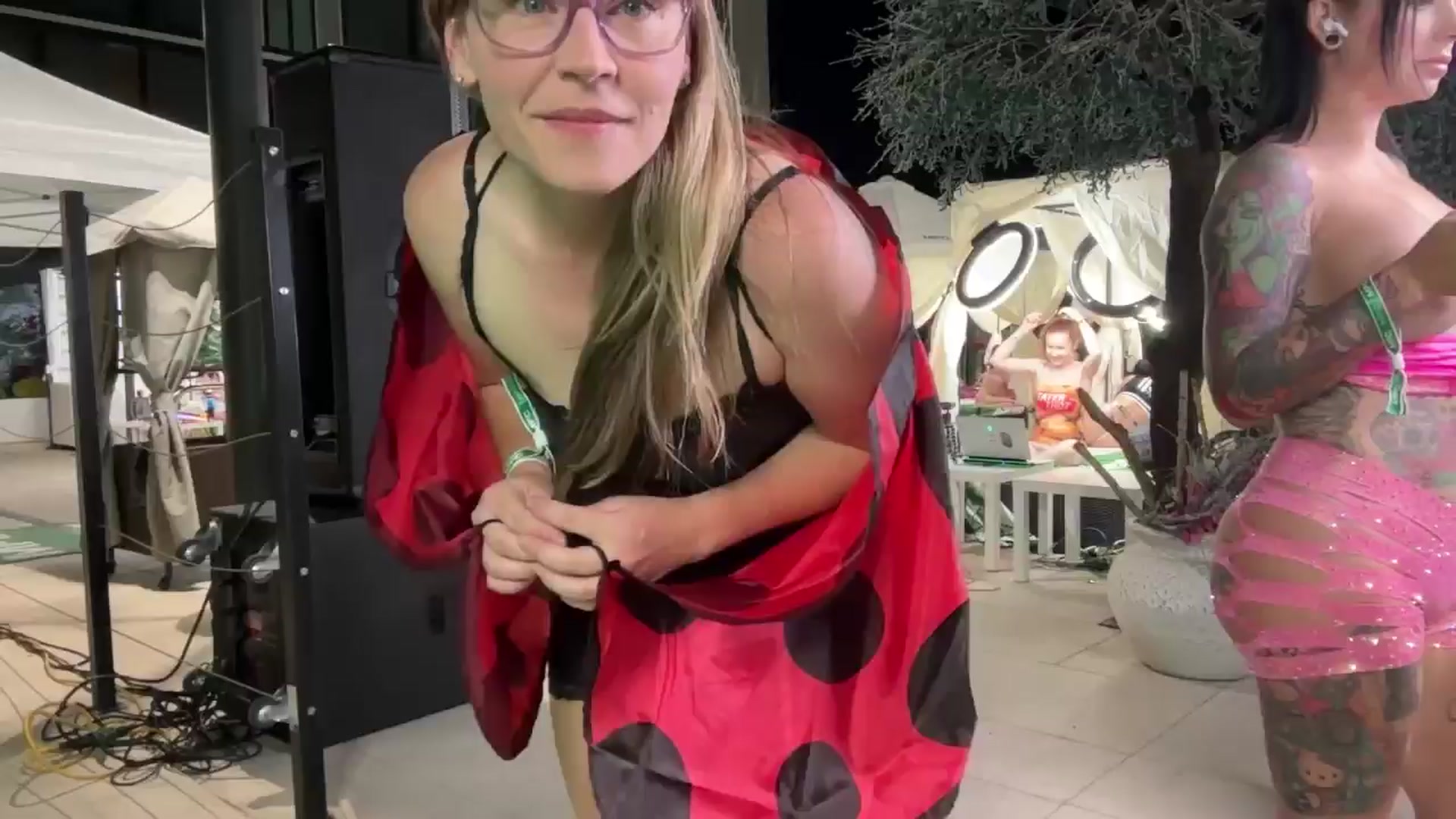 Gallery image thumbnail from SweetbratKate's myfreecams stream on, 09/25/2024, 02:27 image 17 of 20
