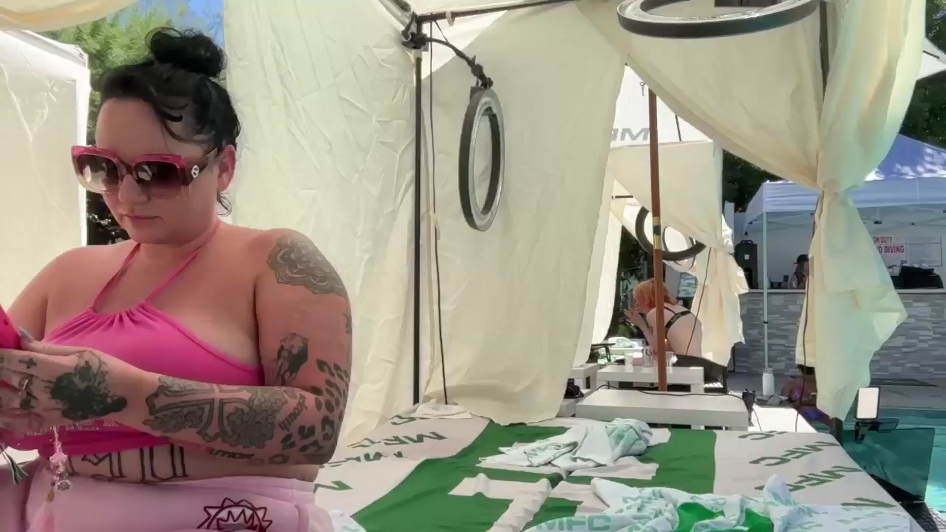Gallery image thumbnail from SweetbratKate's myfreecams stream on, 09/25/2024, 21:41 image 16 of 20