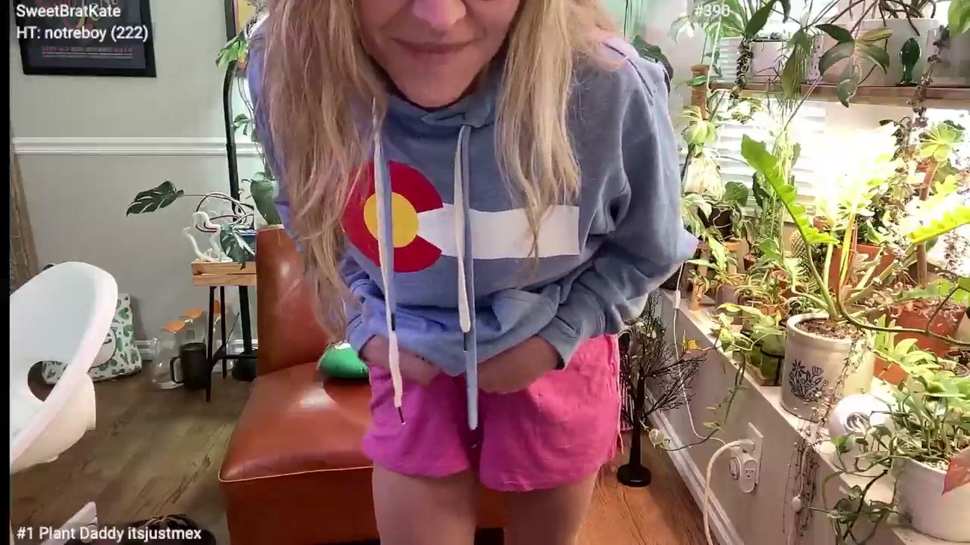 Gallery image thumbnail from SweetbratKate's myfreecams stream on, 10/18/2024, 17:10 image 10 of 20