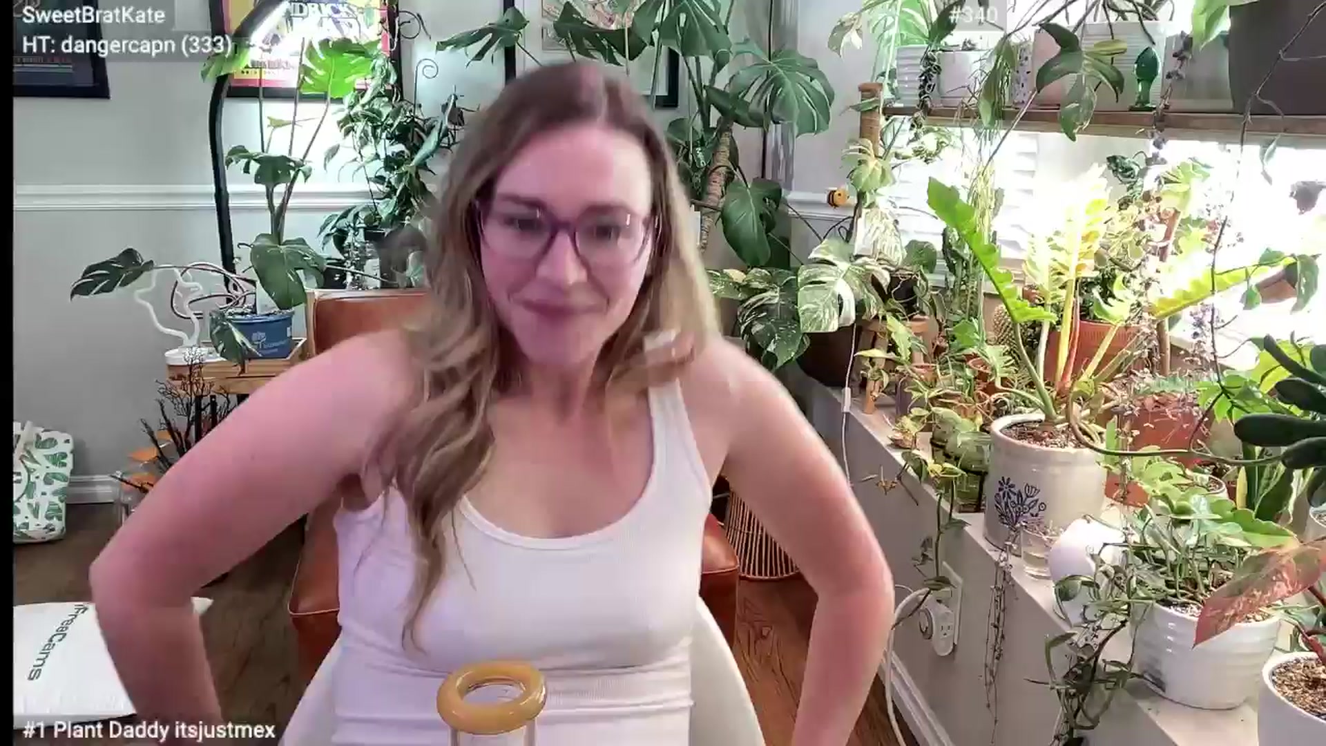 Gallery image thumbnail from SweetbratKate's myfreecams stream on, 10/20/2024, 15:52 image 12 of 20