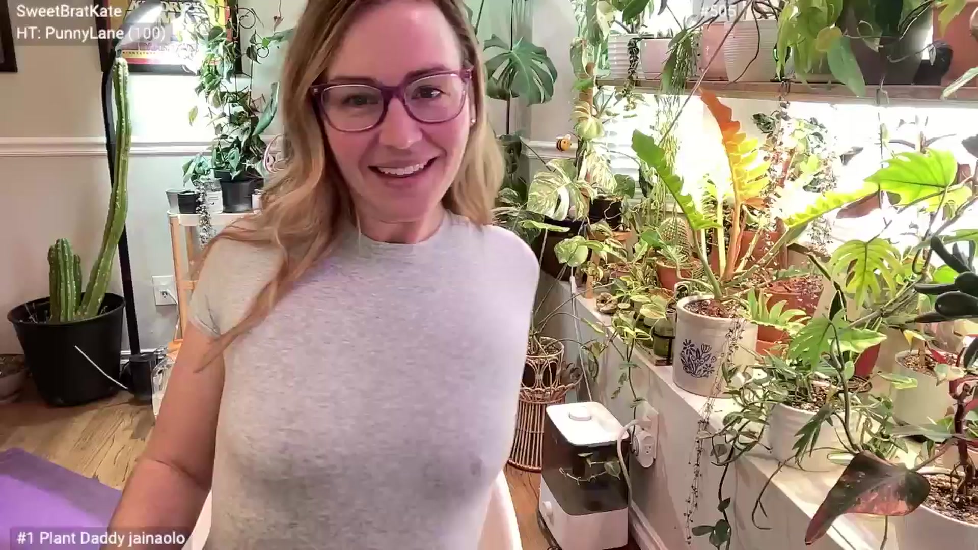 Gallery image thumbnail from SweetbratKate's myfreecams stream on, 11/16/2024, 20:53 image 6 of 20
