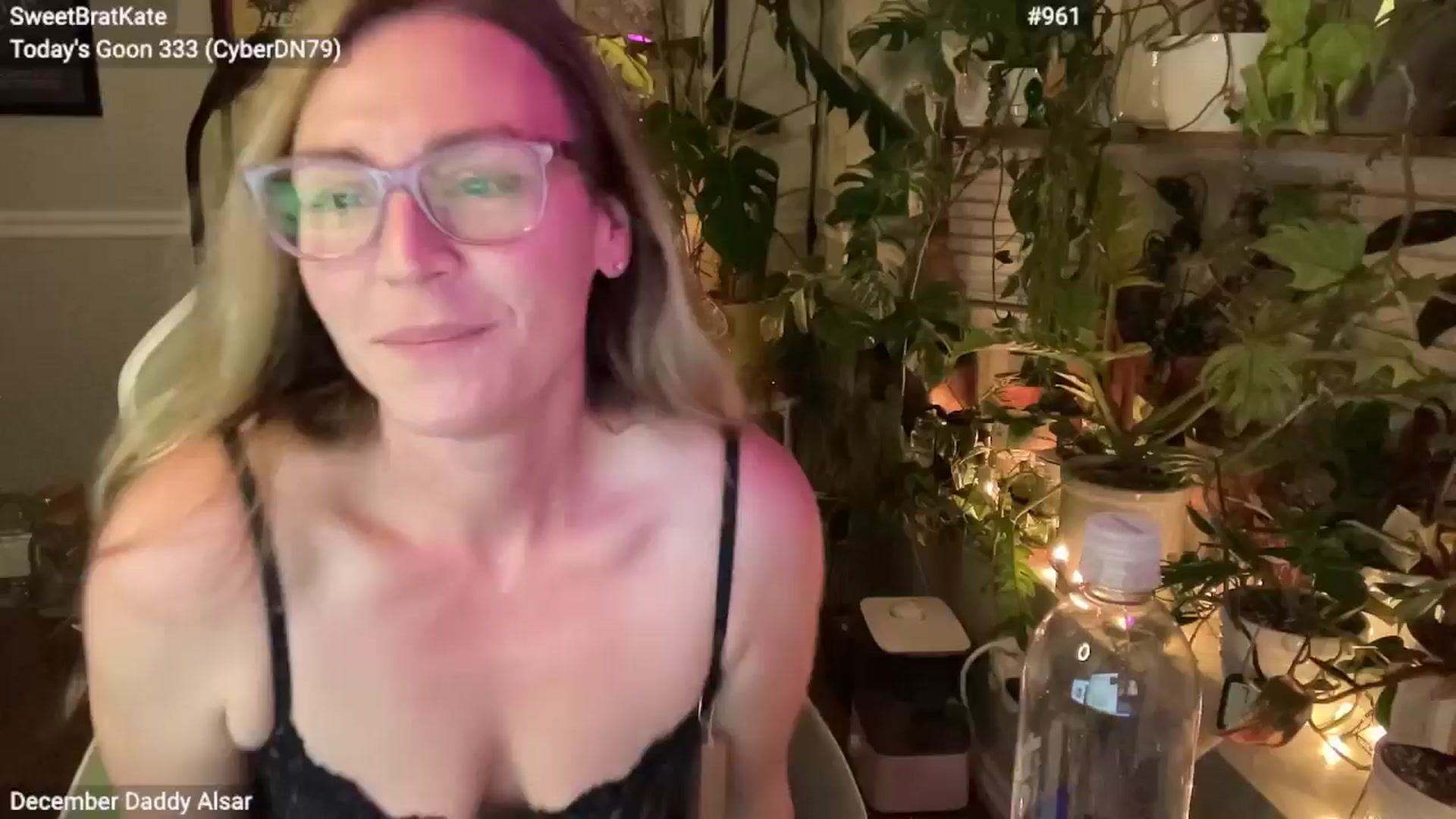 Gallery image thumbnail from SweetbratKate's myfreecams stream on, 12/13/2024, 03:36 image 19 of 20