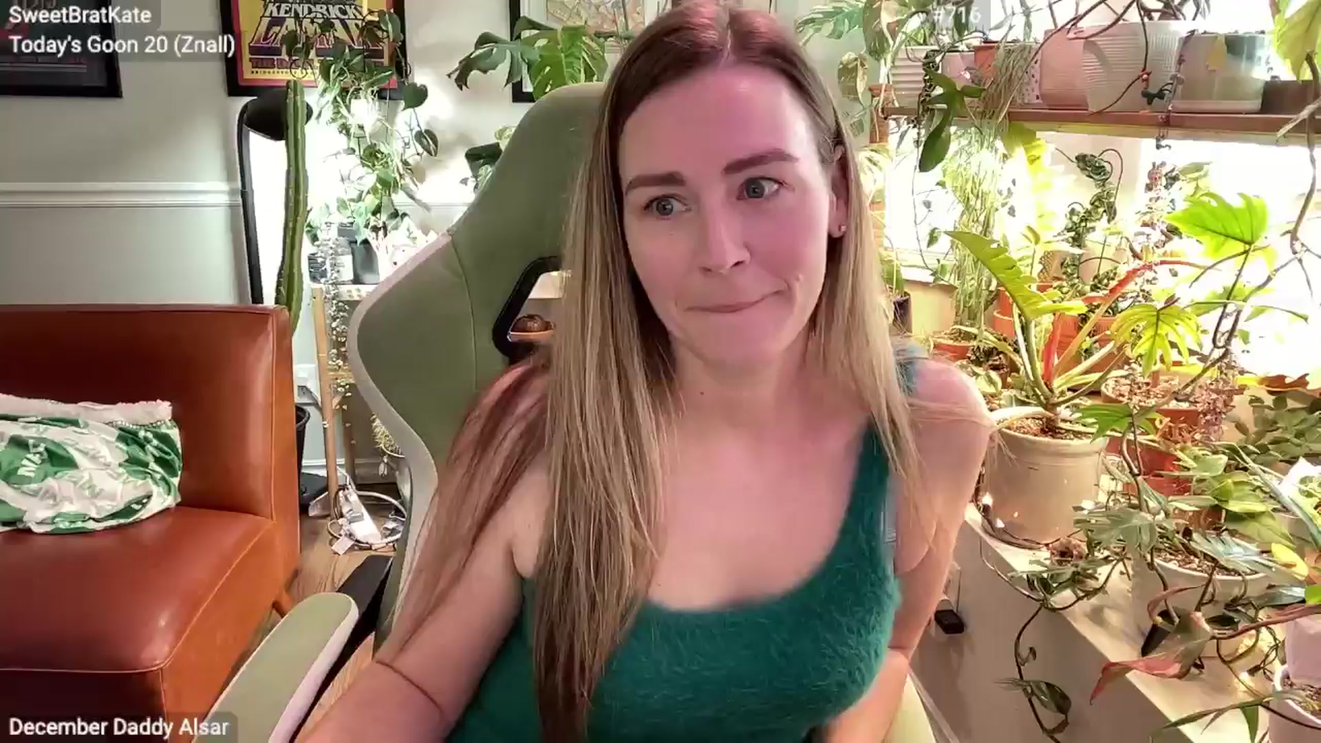 Gallery image thumbnail from SweetbratKate's myfreecams stream on, 12/23/2024, 19:19 image 6 of 20
