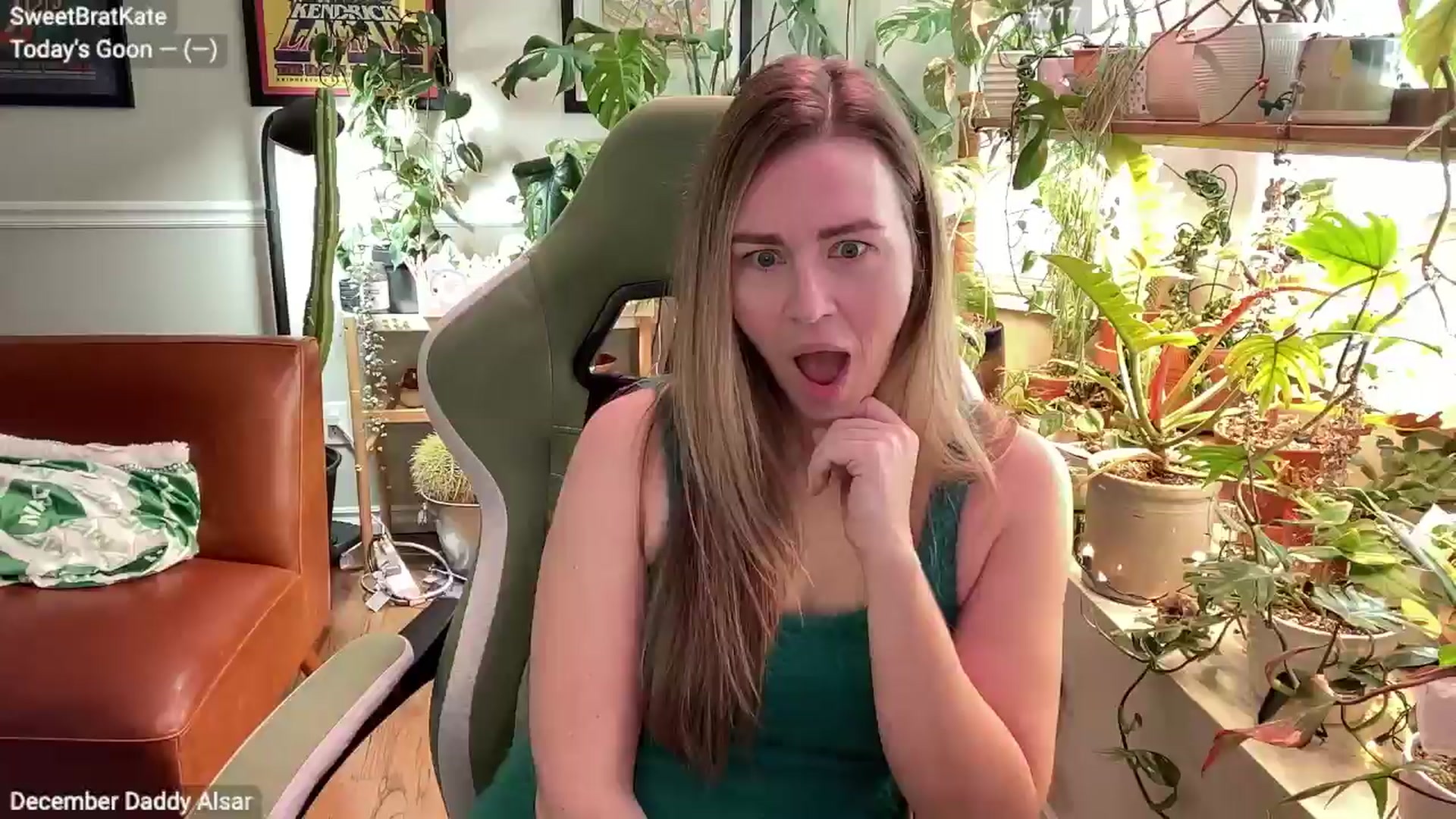 Gallery image thumbnail from SweetbratKate's myfreecams stream on, 12/23/2024, 19:19 image 4 of 20