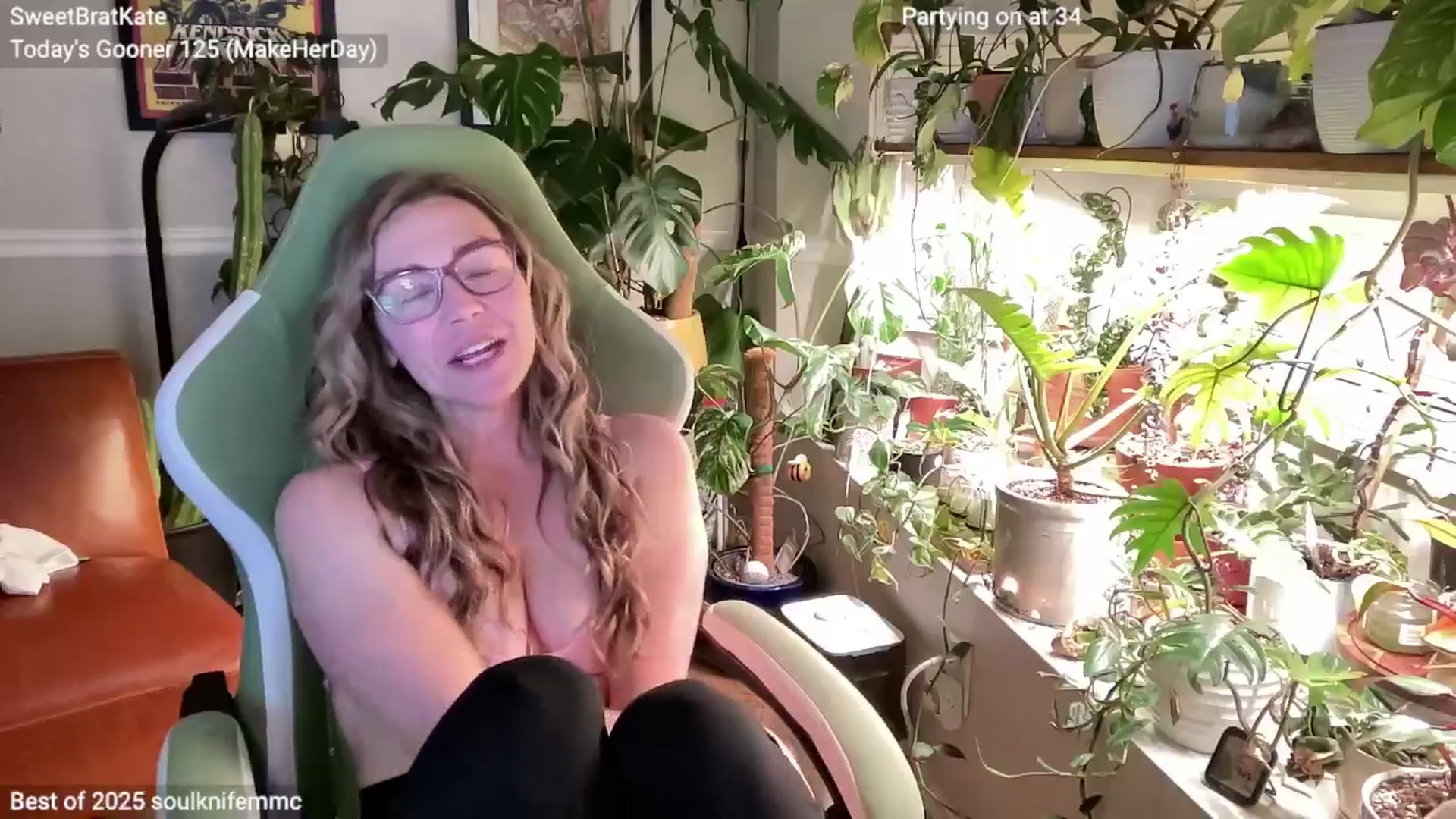 Gallery image thumbnail from SweetbratKate's myfreecams stream on, 01/10/2025, 06:41 image 12 of 20