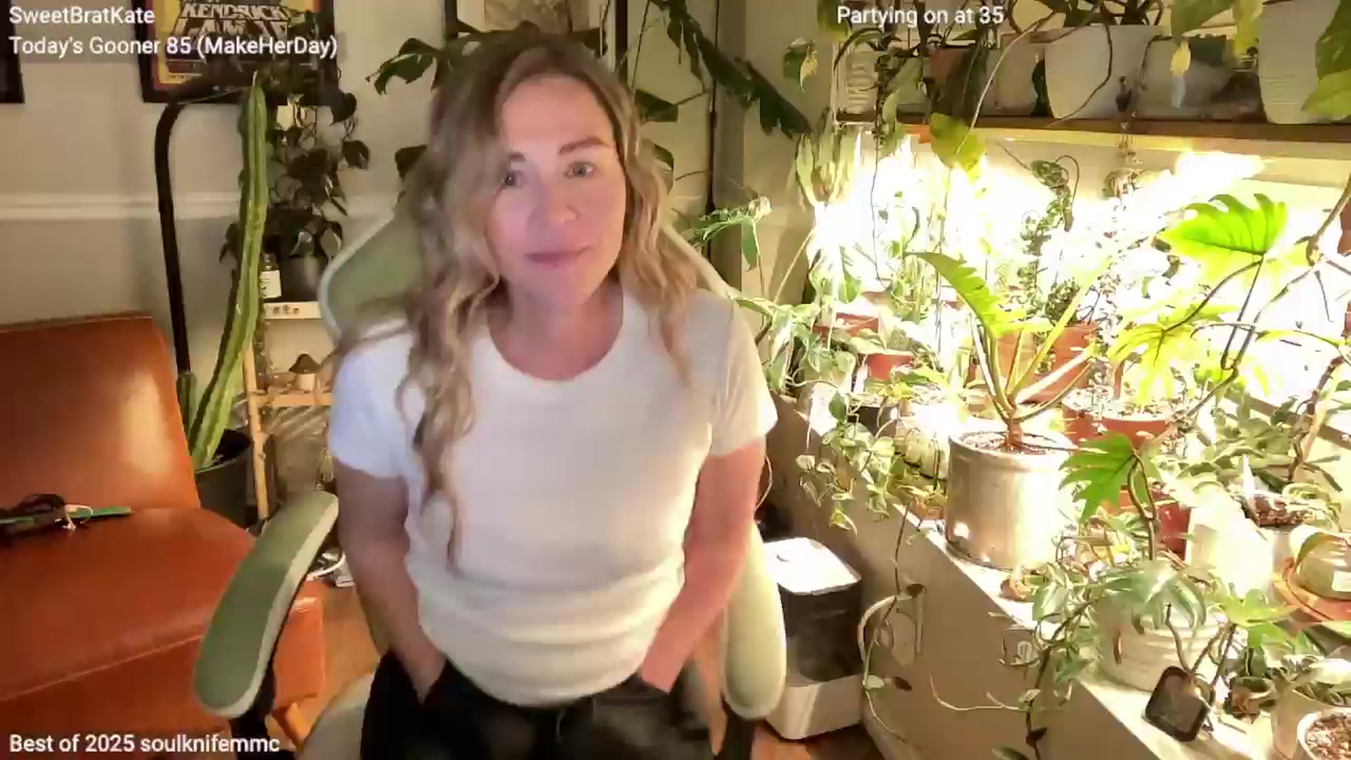 Gallery image thumbnail from SweetbratKate's myfreecams stream on, 01/10/2025, 06:41 image 3 of 20