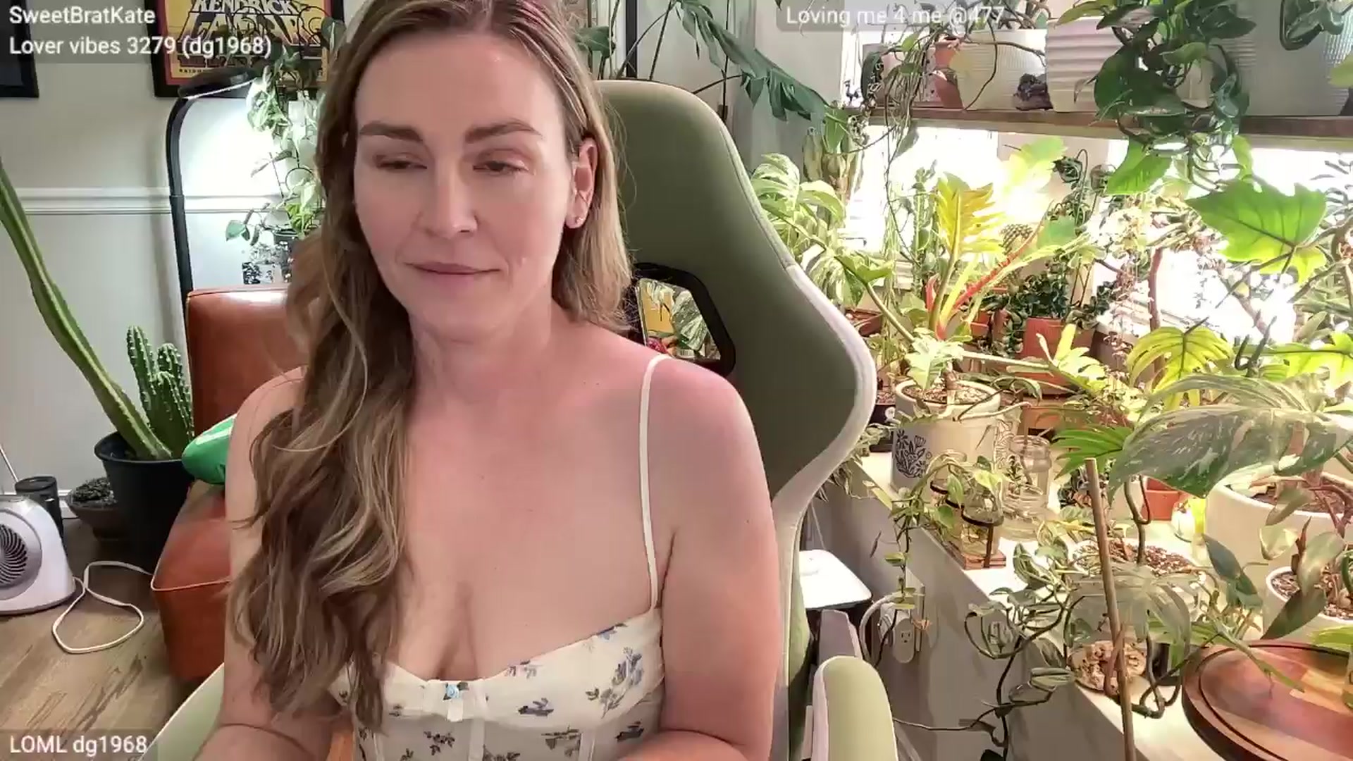Gallery image thumbnail from SweetbratKate's myfreecams stream on, 02/17/2025, 21:15 image 13 of 20