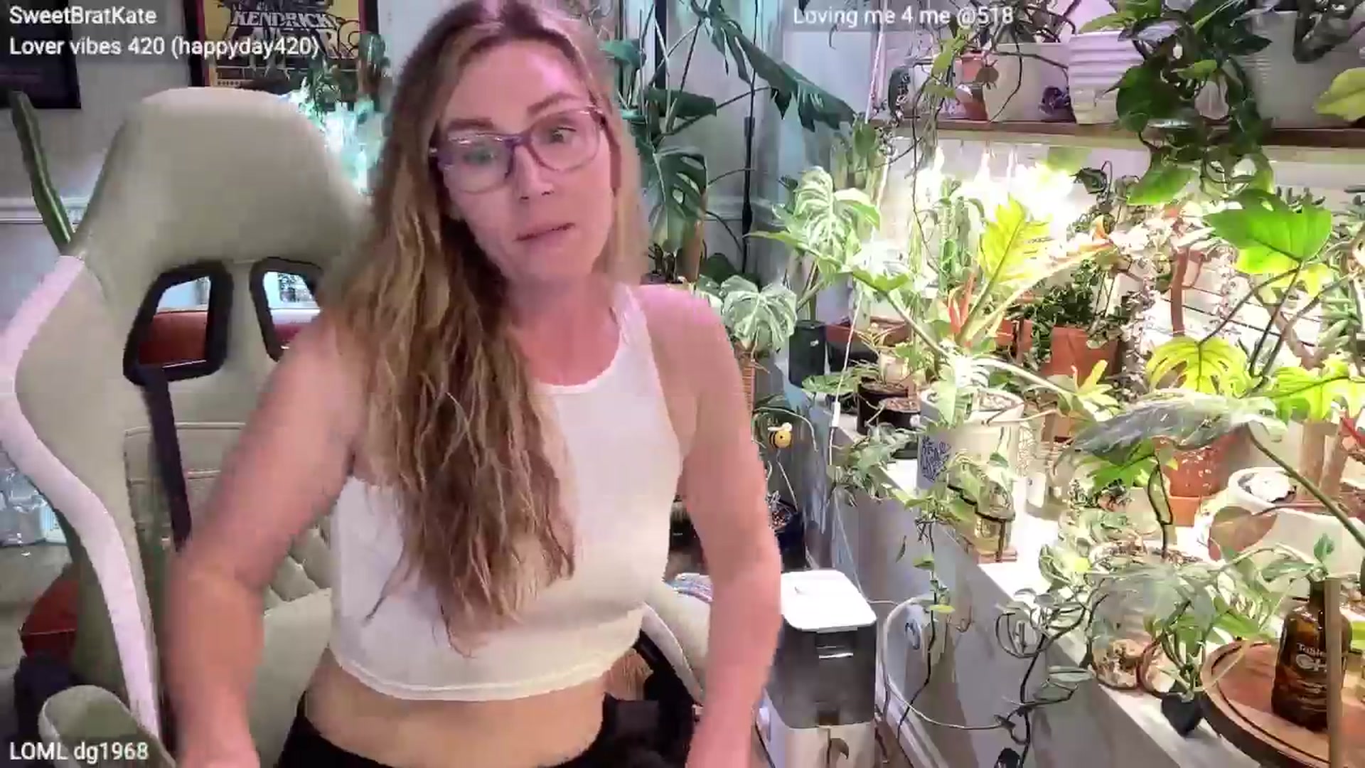 Gallery image thumbnail from SweetbratKate's myfreecams stream on, 02/26/2025, 03:20 image 12 of 20