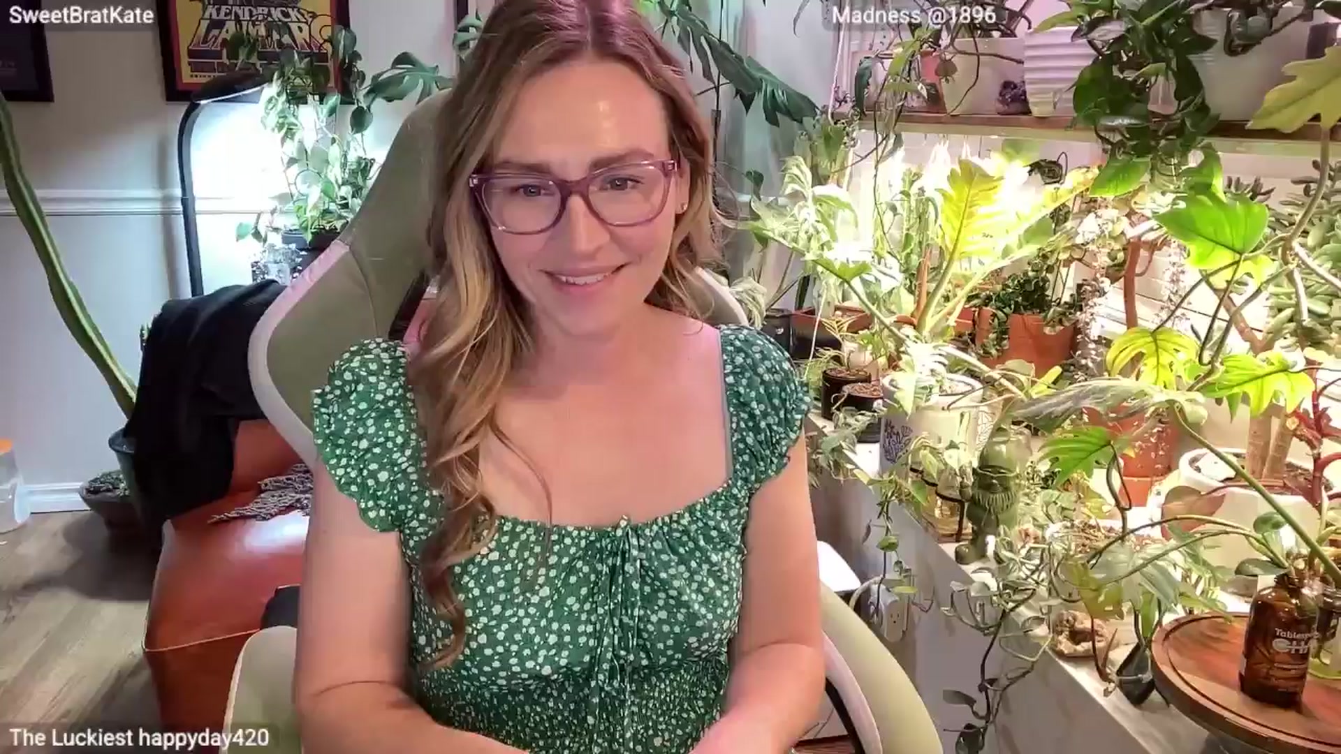 Gallery image thumbnail from SweetbratKate's myfreecams stream on, 03/04/2025, 04:51 image 18 of 20