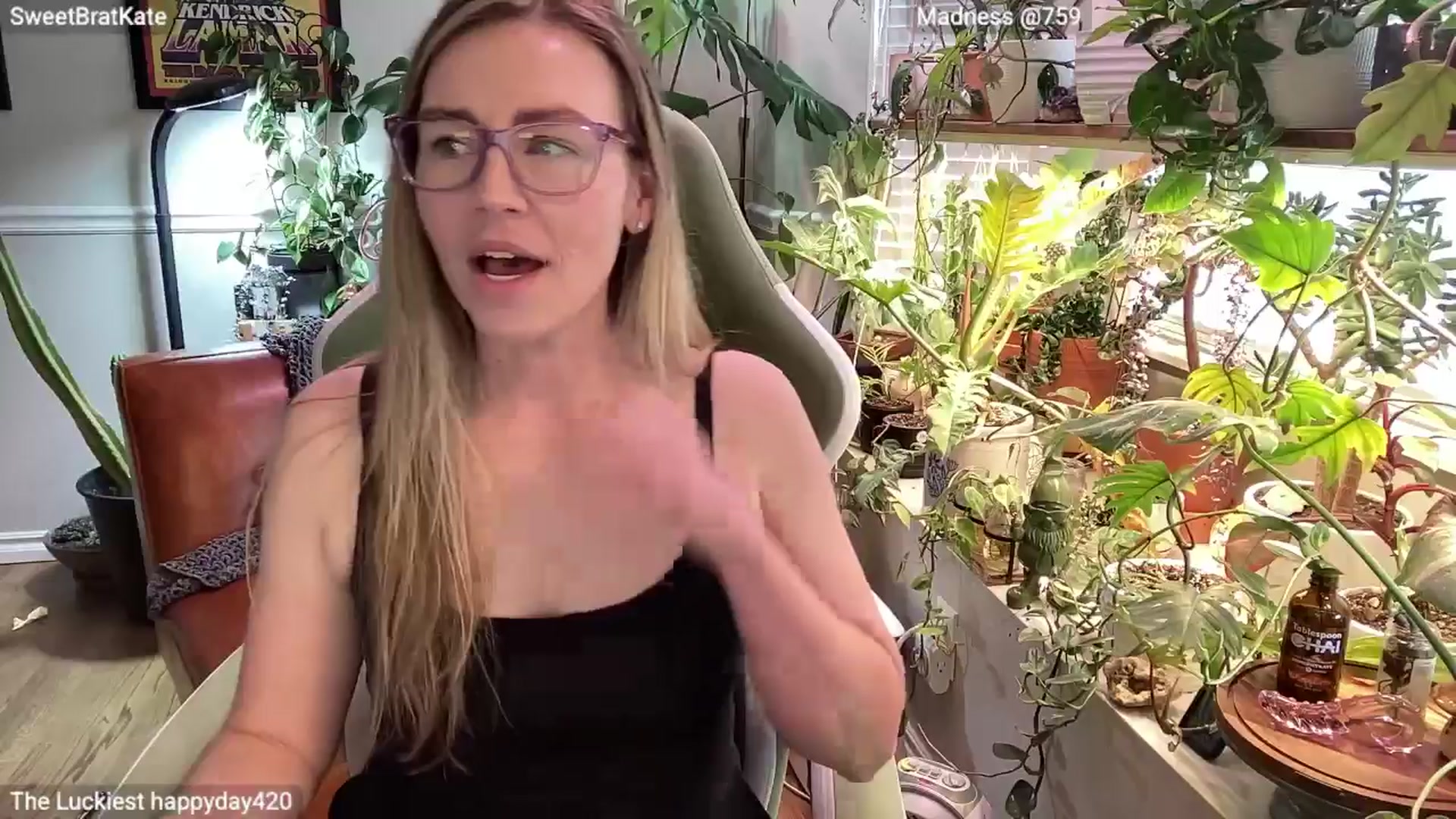 Gallery image thumbnail from SweetbratKate's myfreecams stream on, 03/06/2025, 23:03 image 13 of 20