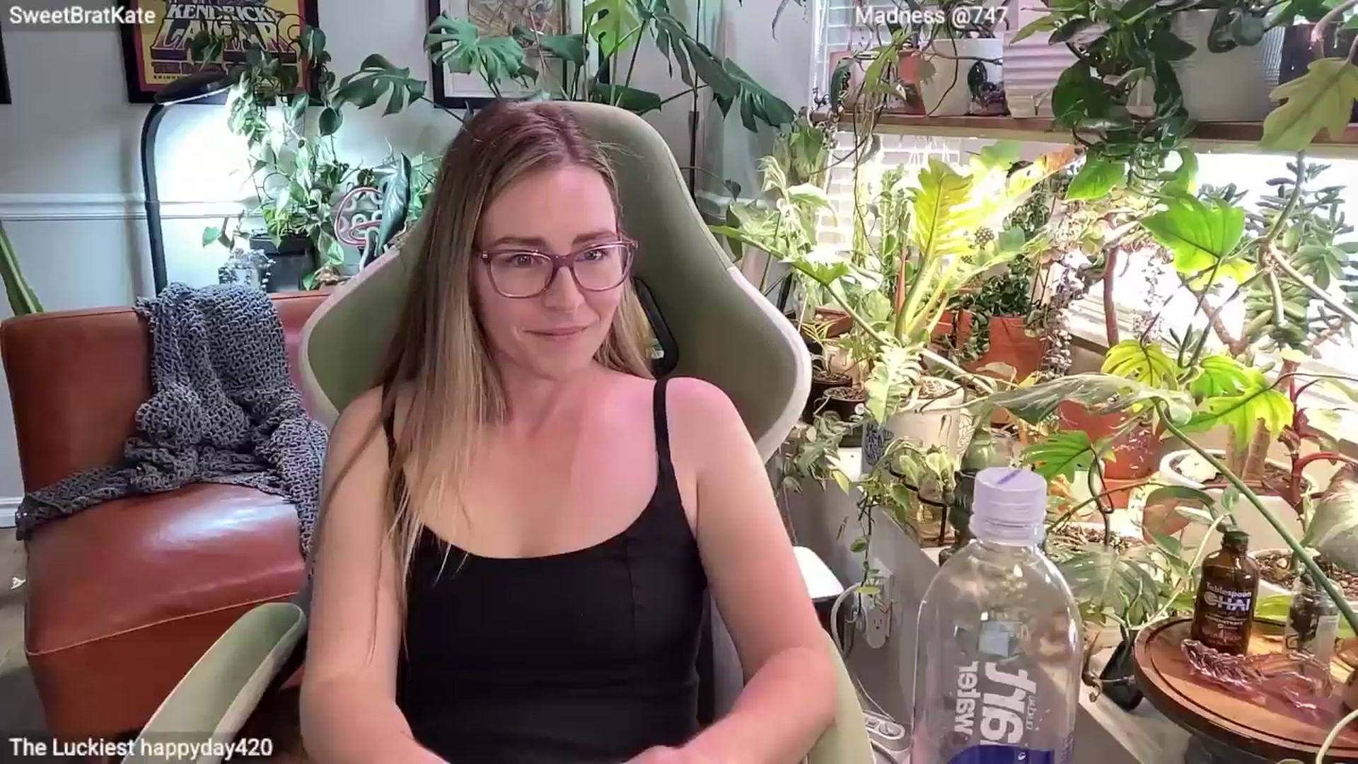 Gallery image thumbnail from SweetbratKate's myfreecams stream on, 03/06/2025, 23:03 image 18 of 20