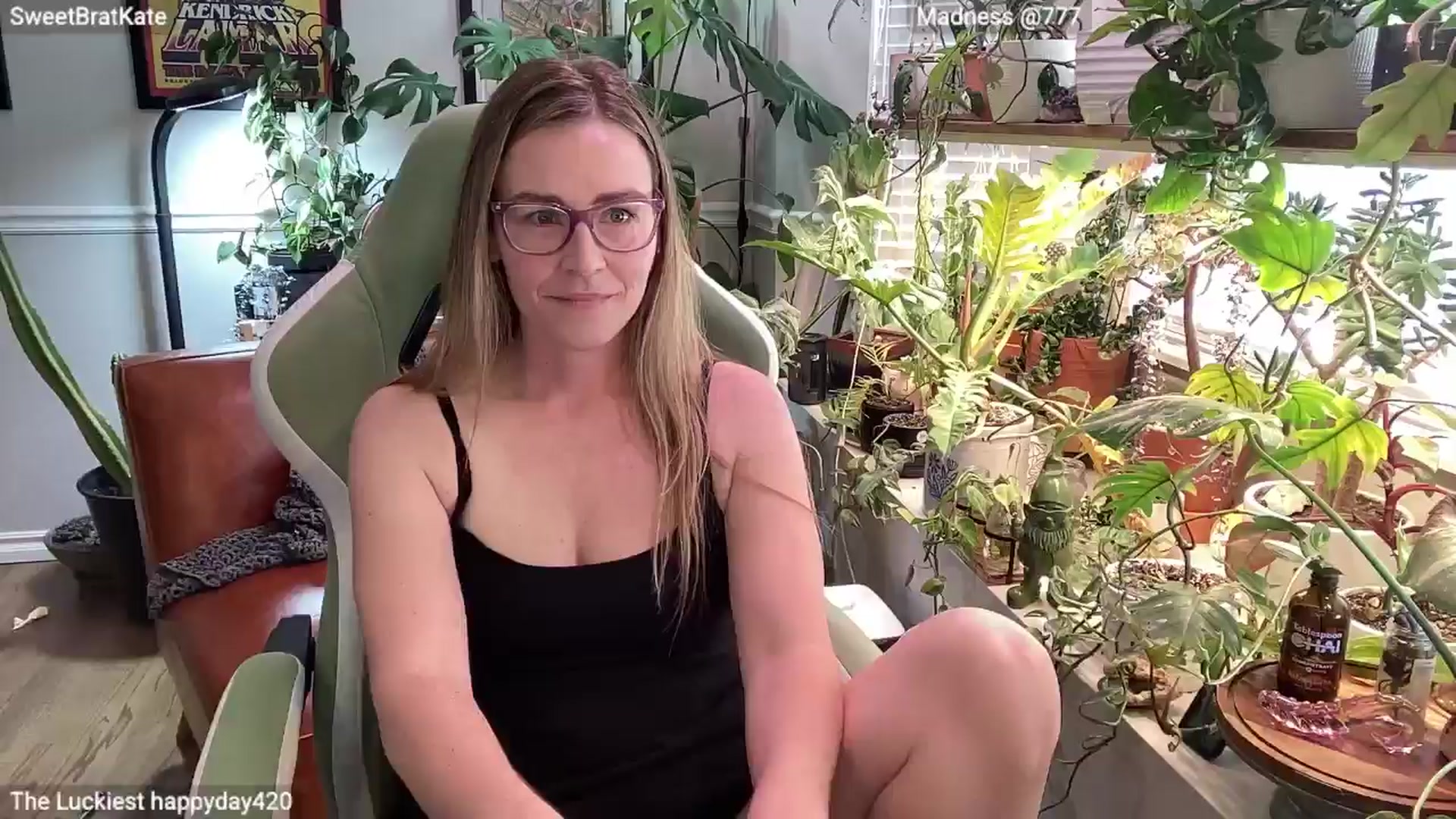 Gallery image thumbnail from SweetbratKate's myfreecams stream on, 03/06/2025, 23:03 image 2 of 20