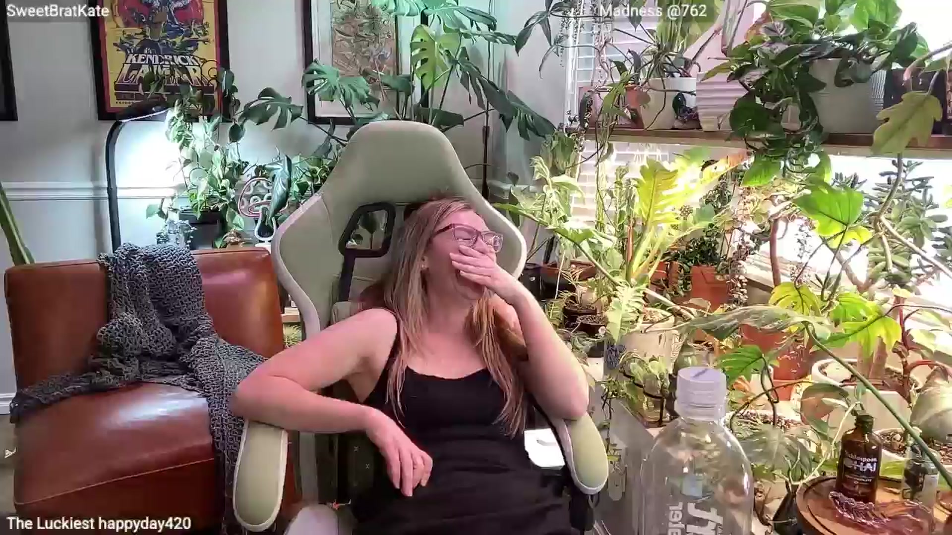 Gallery image thumbnail from SweetbratKate's myfreecams stream on, 03/06/2025, 23:03 image 16 of 20