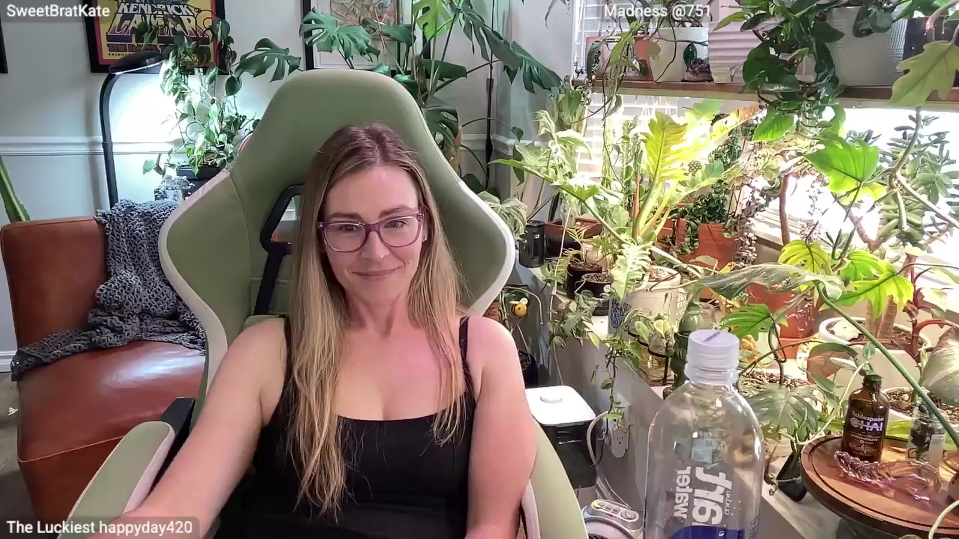 Gallery image thumbnail from SweetbratKate's myfreecams stream on, 03/06/2025, 23:03 image 17 of 20
