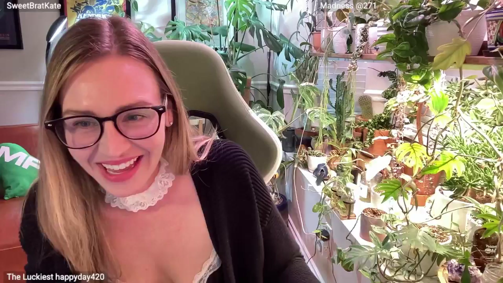 Gallery image thumbnail from SweetbratKate's myfreecams stream on, 03/22/2025, 04:15 image 4 of 20
