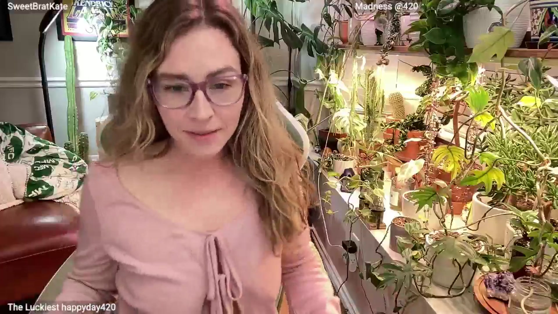 Gallery image thumbnail from SweetbratKate's myfreecams stream on, 03/31/2025, 04:33 image 2 of 20