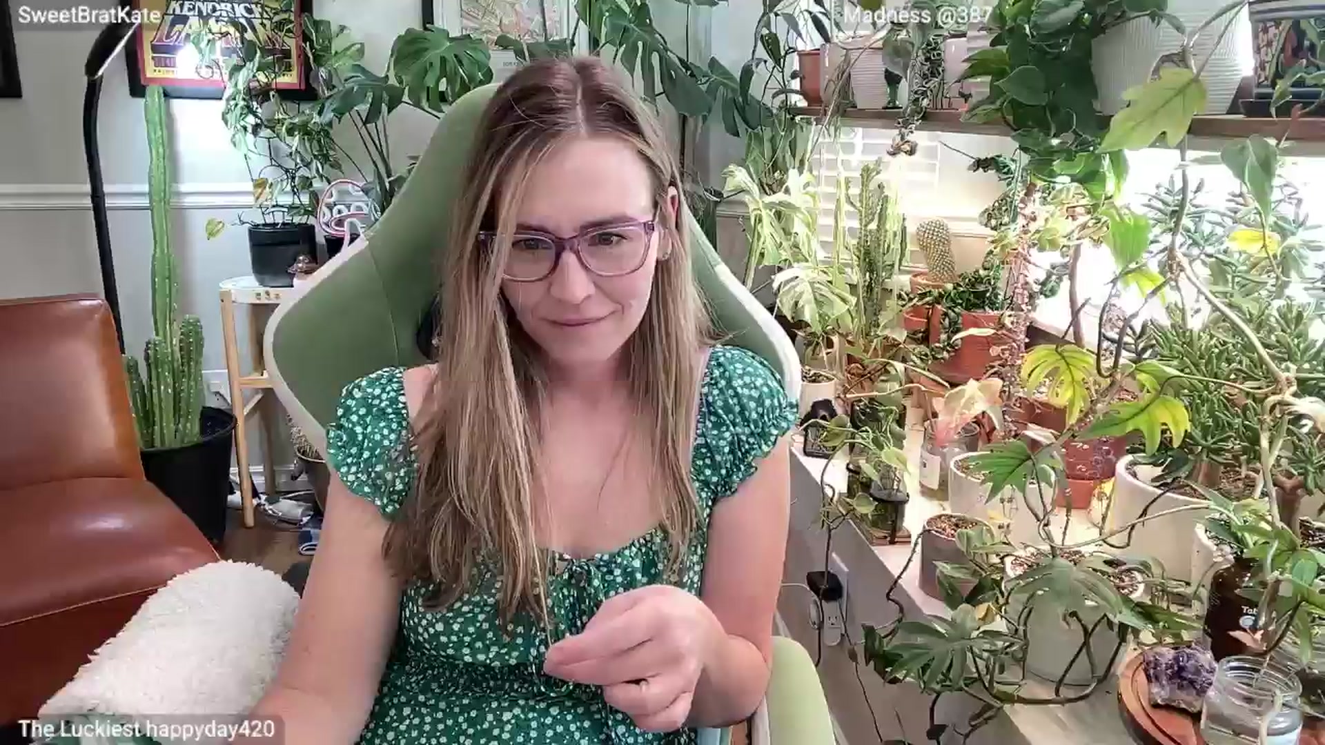 Gallery image thumbnail from SweetbratKate's myfreecams stream on, 03/31/2025, 17:56 image 12 of 20