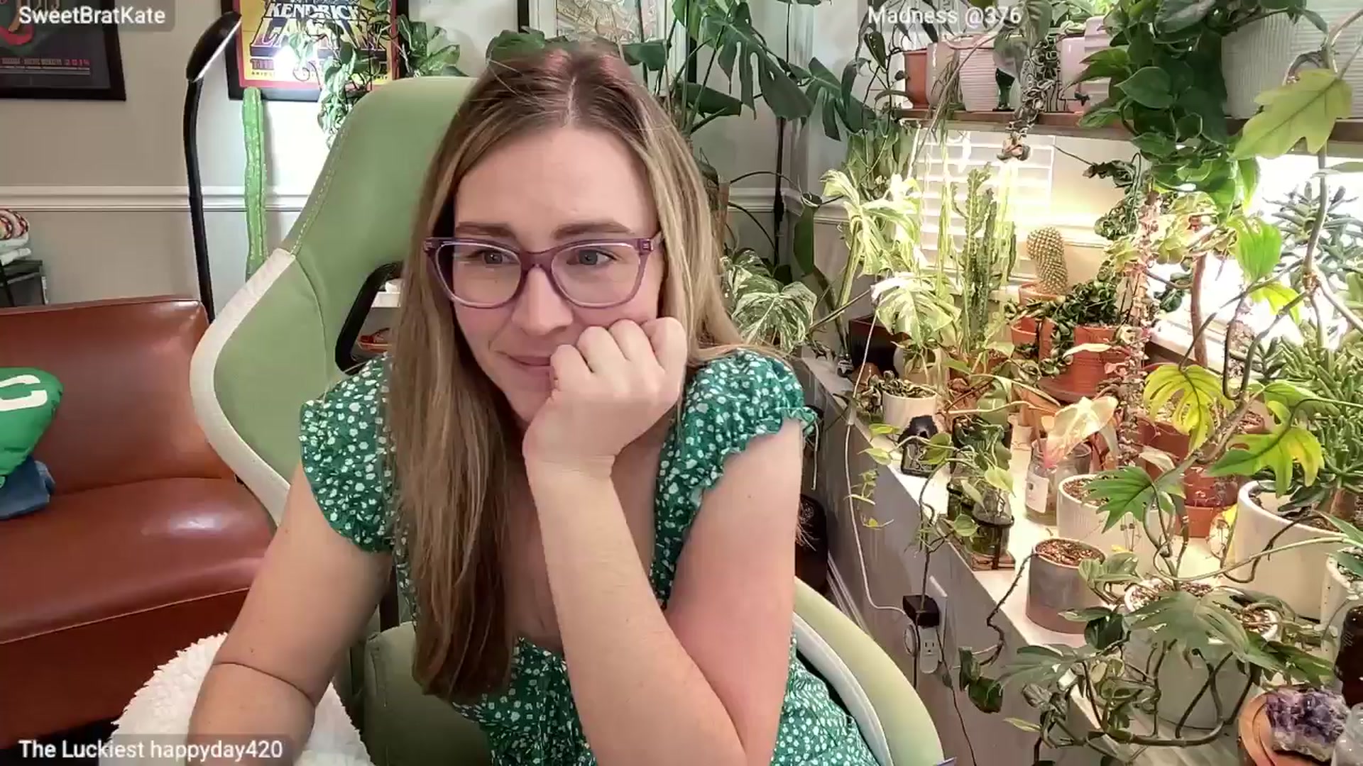 Gallery image thumbnail from SweetbratKate's myfreecams stream on, 03/31/2025, 18:51 image 12 of 20