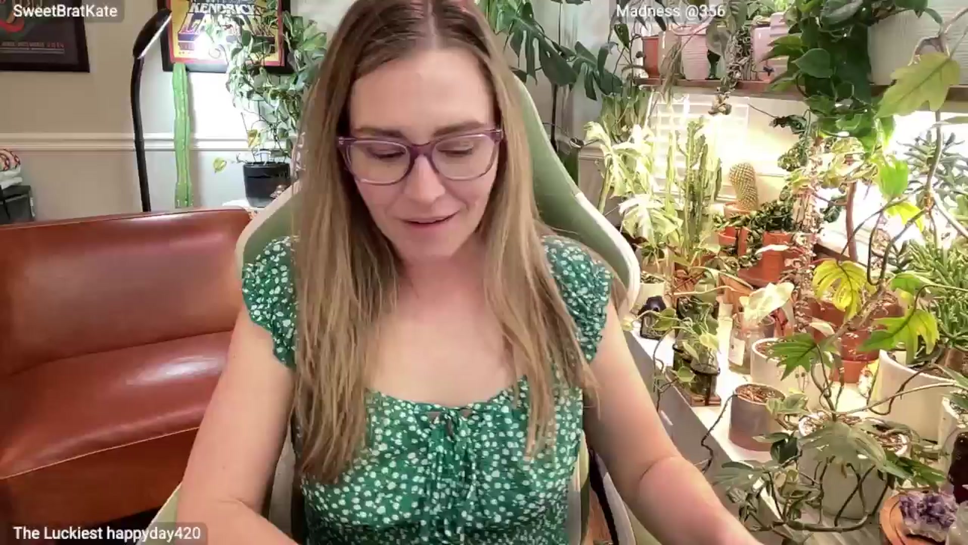 Gallery image thumbnail from SweetbratKate's myfreecams stream on, 03/31/2025, 21:37 image 7 of 20