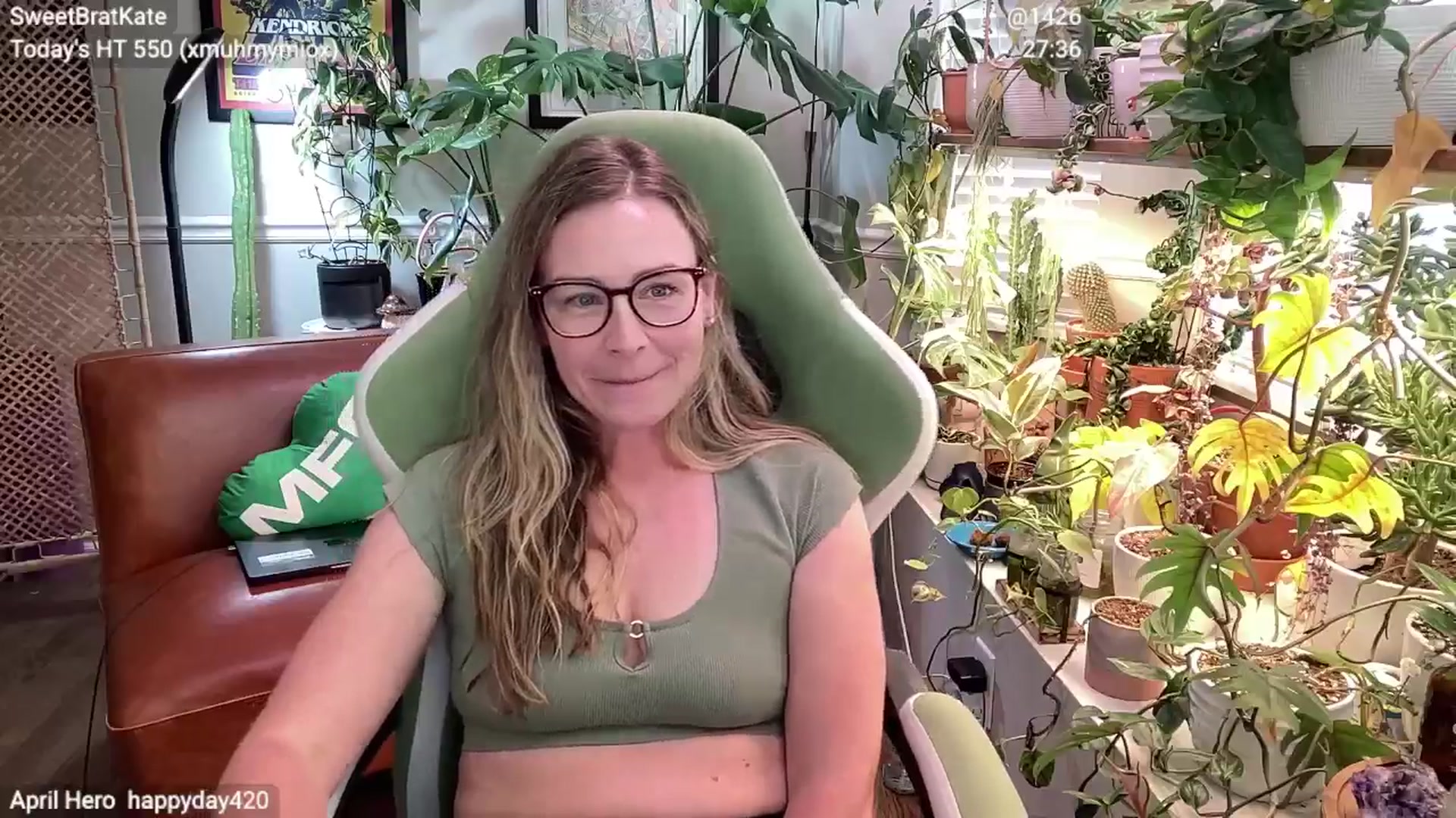 Gallery image thumbnail from SweetbratKate's myfreecams stream on, 04/25/2025, 20:08 image 18 of 20