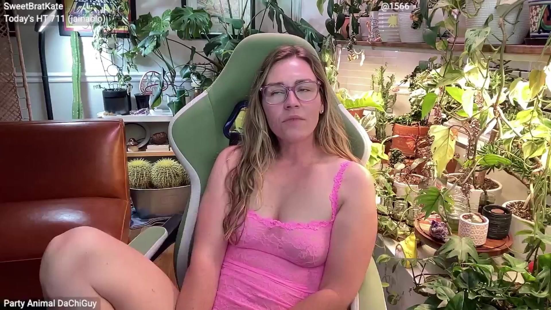 Gallery image thumbnail from SweetbratKate's myfreecams stream on, 05/12/2025, 04:11 image 13 of 20