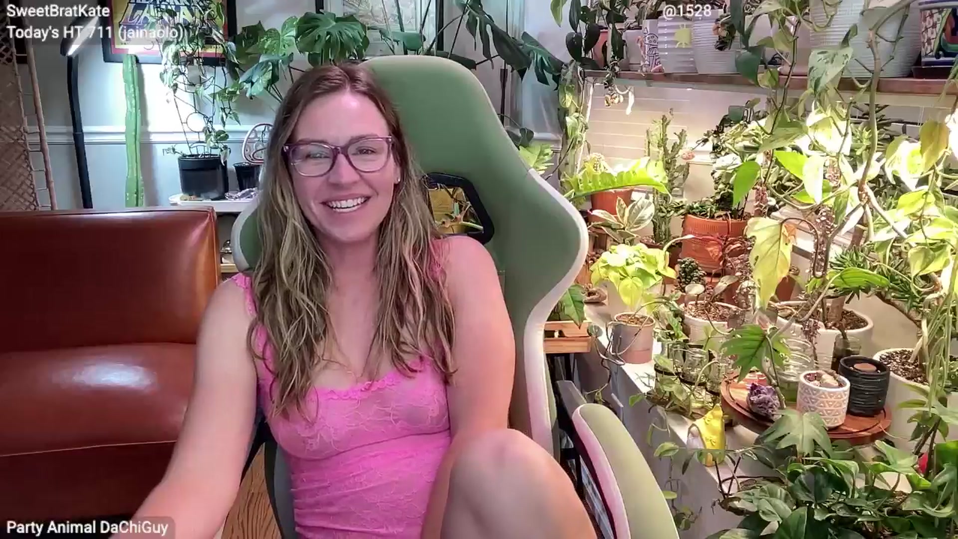 Gallery image thumbnail from SweetbratKate's myfreecams stream on, 05/12/2025, 04:11 image 15 of 20