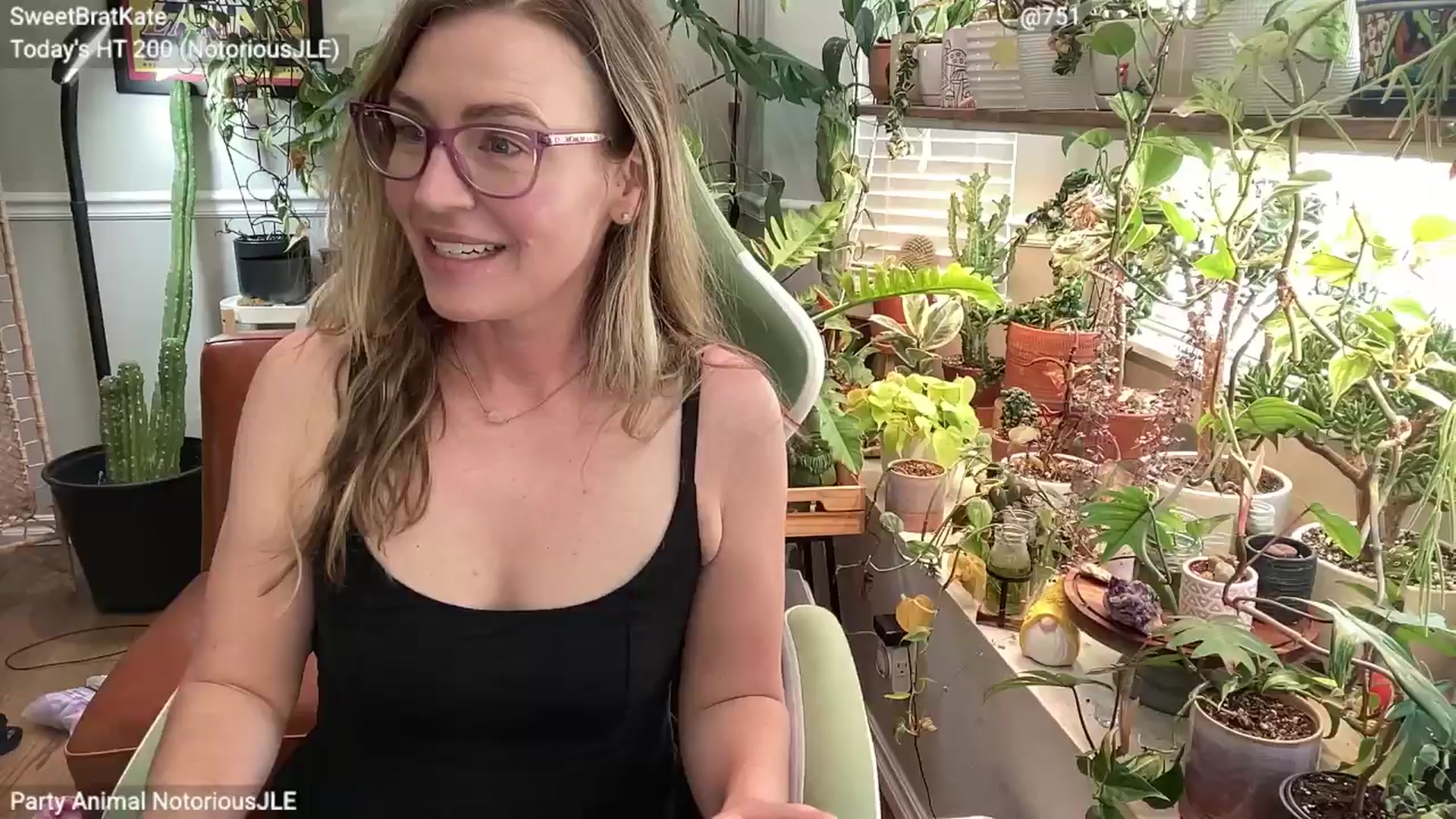 Gallery image thumbnail from SweetbratKate's myfreecams stream on, 06/01/2025, 19:59 image 8 of 20