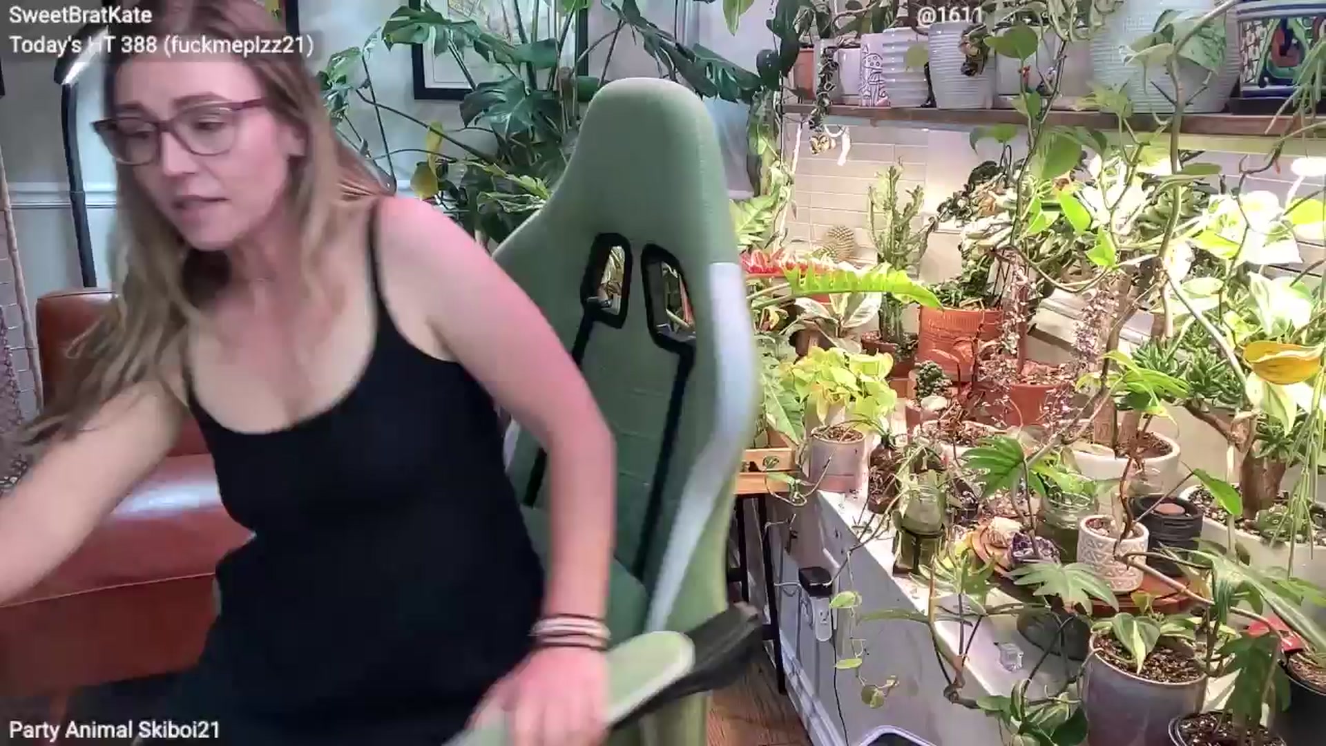 Gallery image thumbnail from SweetbratKate's myfreecams stream on, 06/10/2025, 04:32 image 12 of 20
