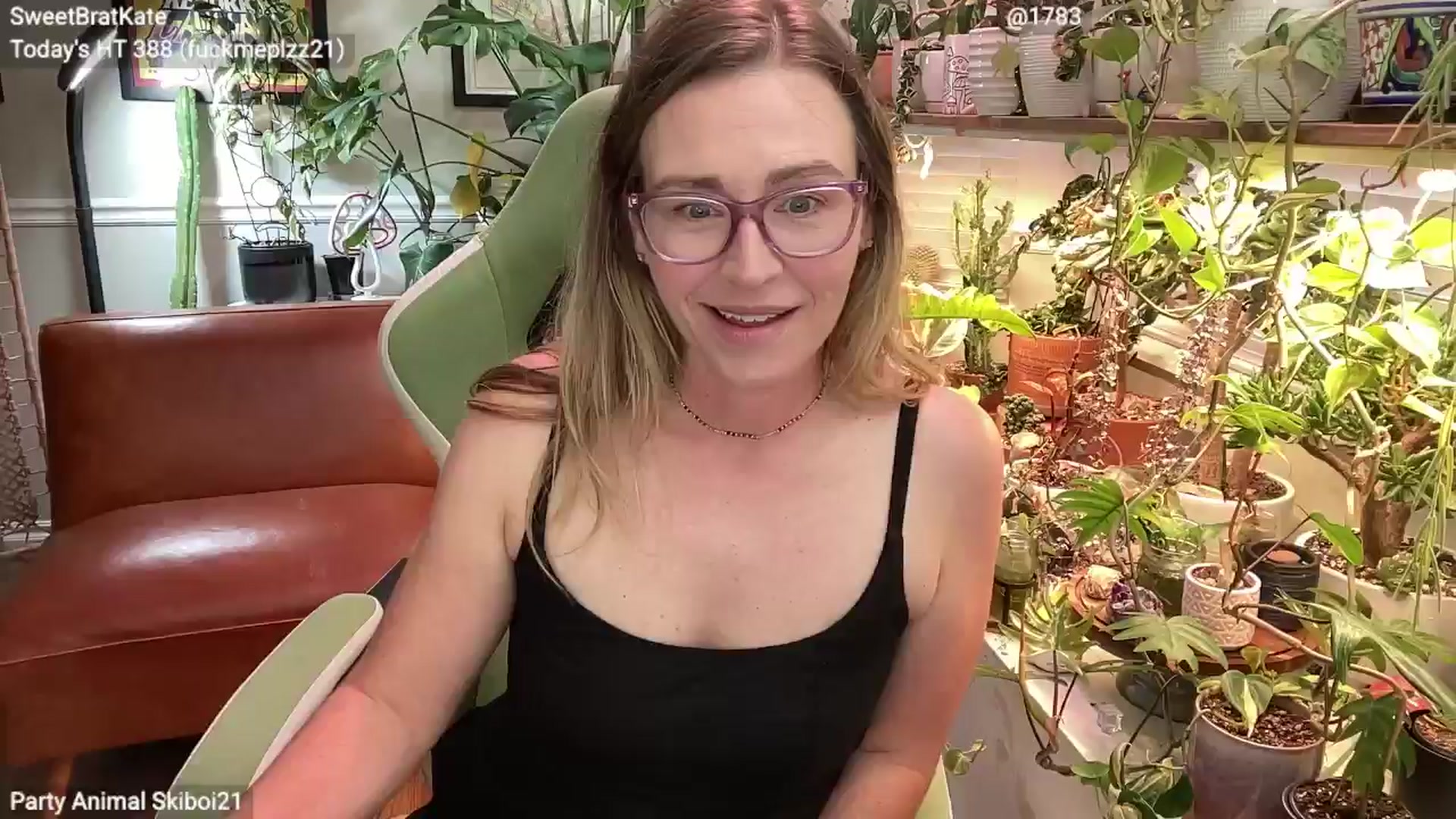 Gallery image thumbnail from SweetbratKate's myfreecams stream on, 06/10/2025, 04:32 image 3 of 20