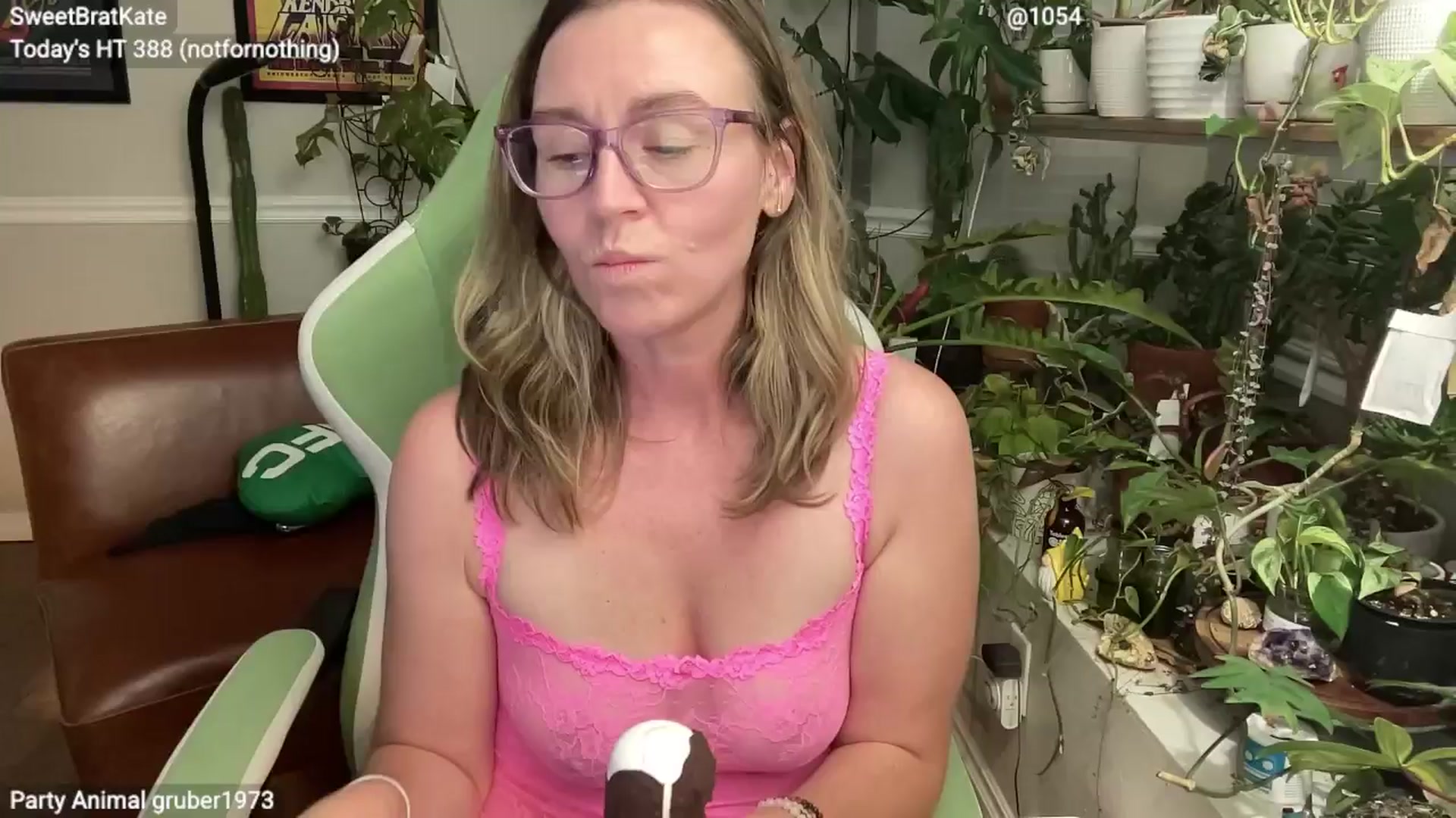 Gallery image thumbnail from SweetbratKate's myfreecams stream on, 08/19/2025, 06:30 image 2 of 20