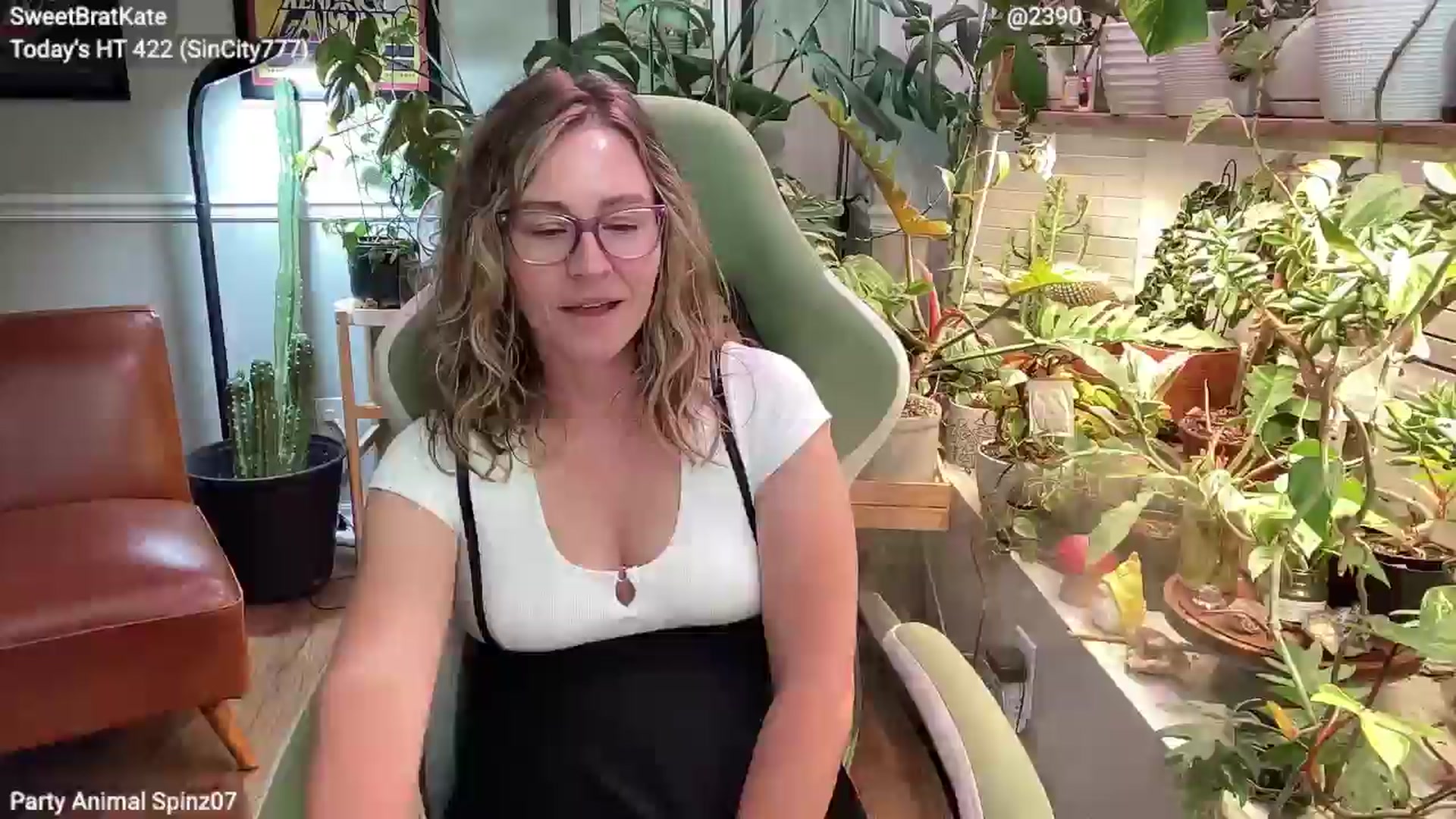Gallery image thumbnail from SweetbratKate's myfreecams stream on, 09/29/2025, 03:39 image 3 of 20