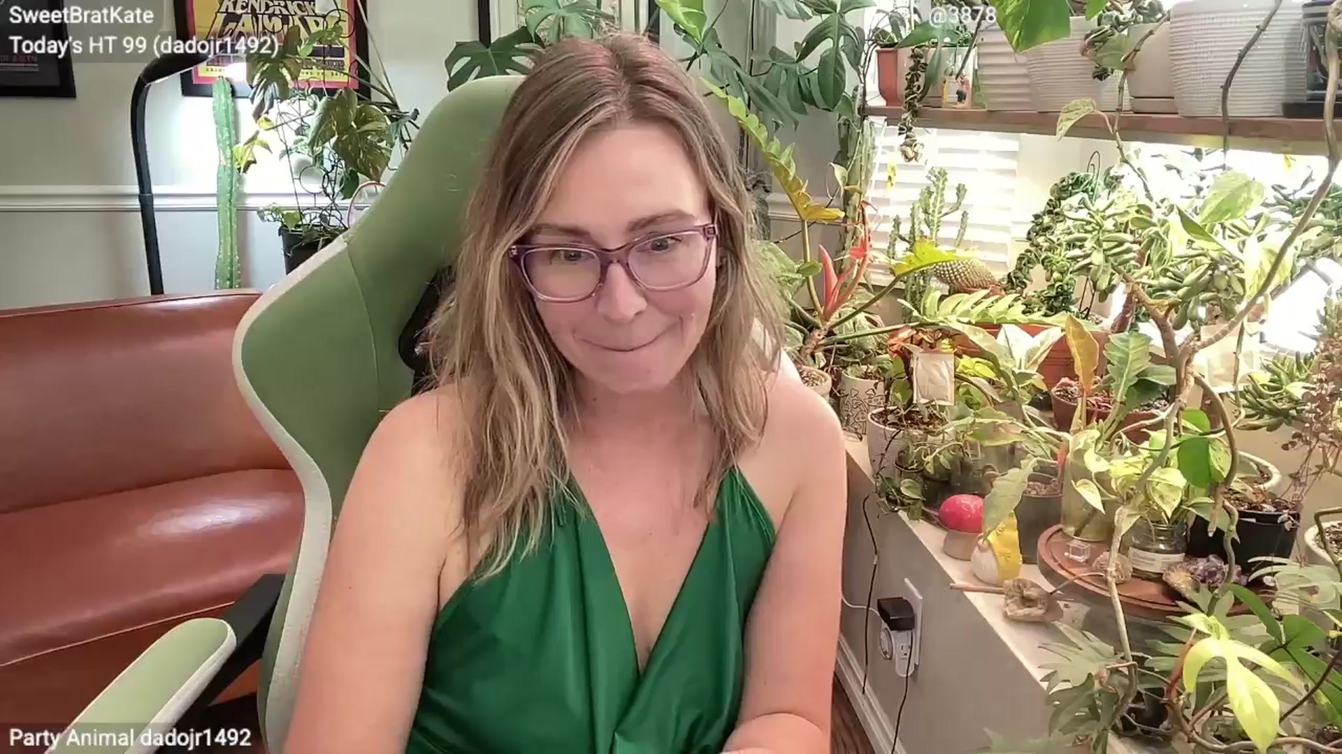 Gallery image thumbnail from SweetbratKate's myfreecams stream on, 10/05/2025, 17:58 image 13 of 20