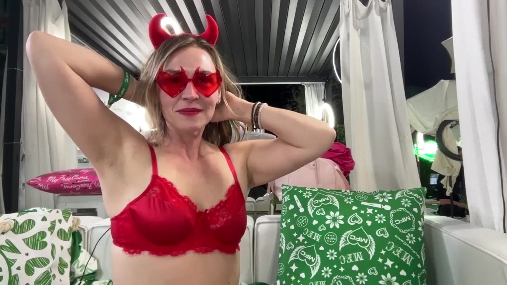 Gallery image thumbnail from SweetbratKate's myfreecams stream on, 10/07/2025, 06:44 image 2 of 20