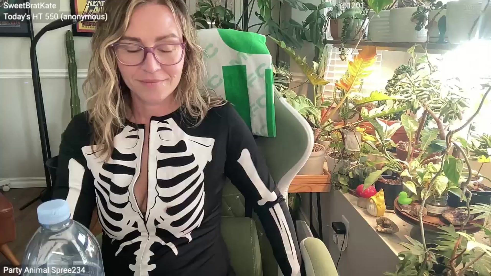 Gallery image thumbnail from SweetbratKate's myfreecams stream on, 10/18/2025, 18:33 image 14 of 20