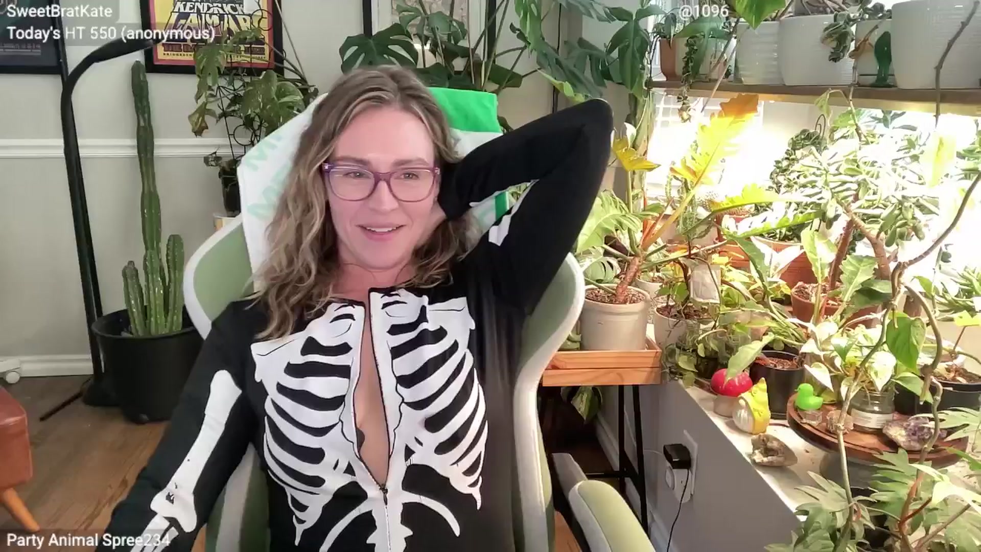 Gallery image thumbnail from SweetbratKate's myfreecams stream on, 10/18/2025, 20:12 image 5 of 20