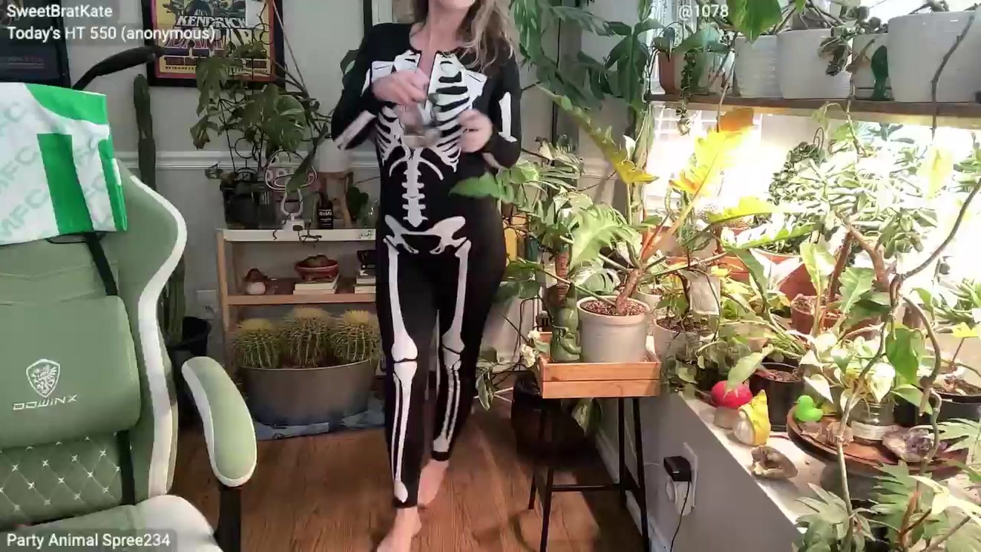 Gallery image thumbnail from SweetbratKate's myfreecams stream on, 10/18/2025, 20:12 image 13 of 20
