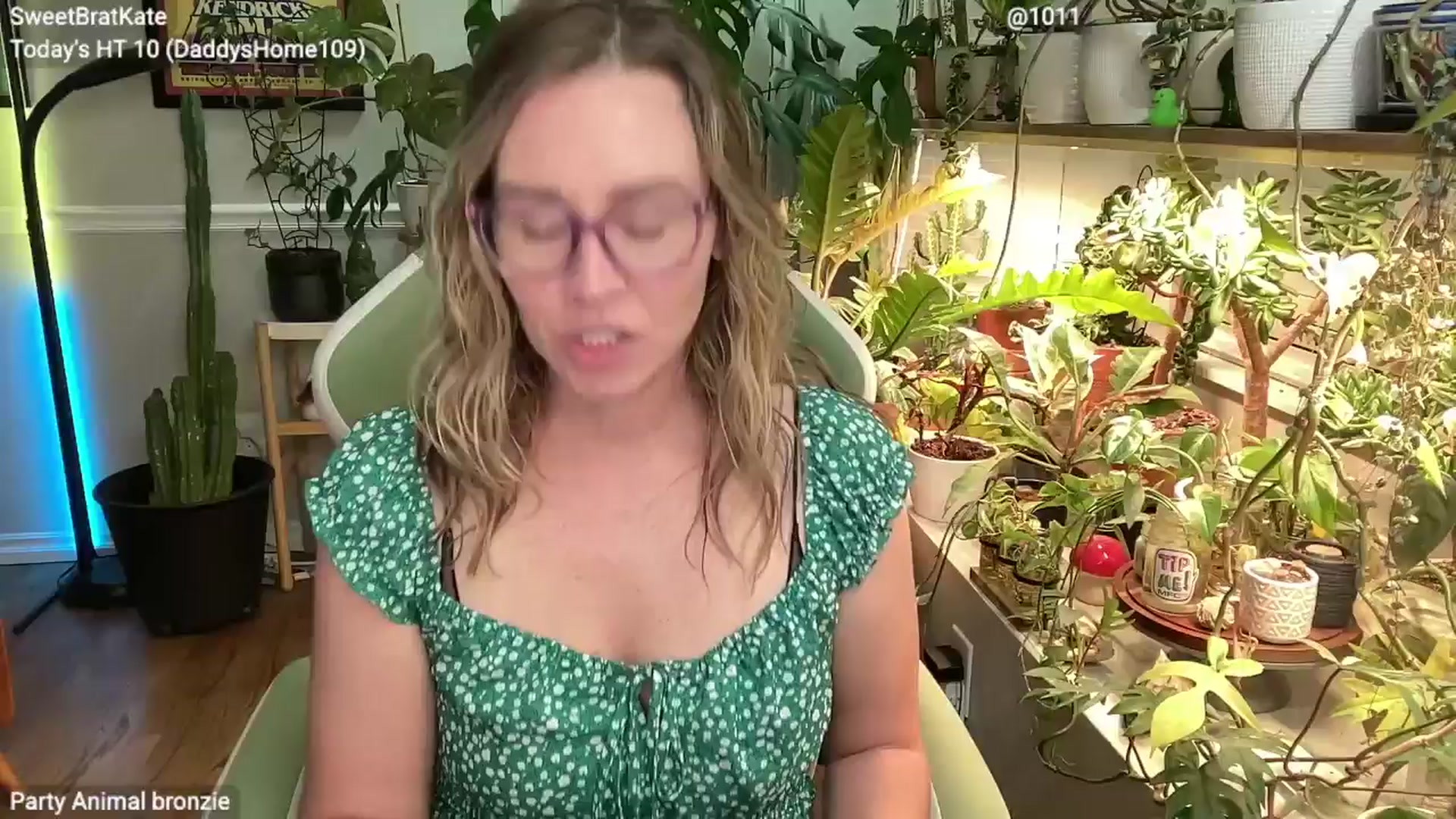Gallery image thumbnail from SweetbratKate's myfreecams stream on, 11/05/2025, 02:50 image 1 of 20