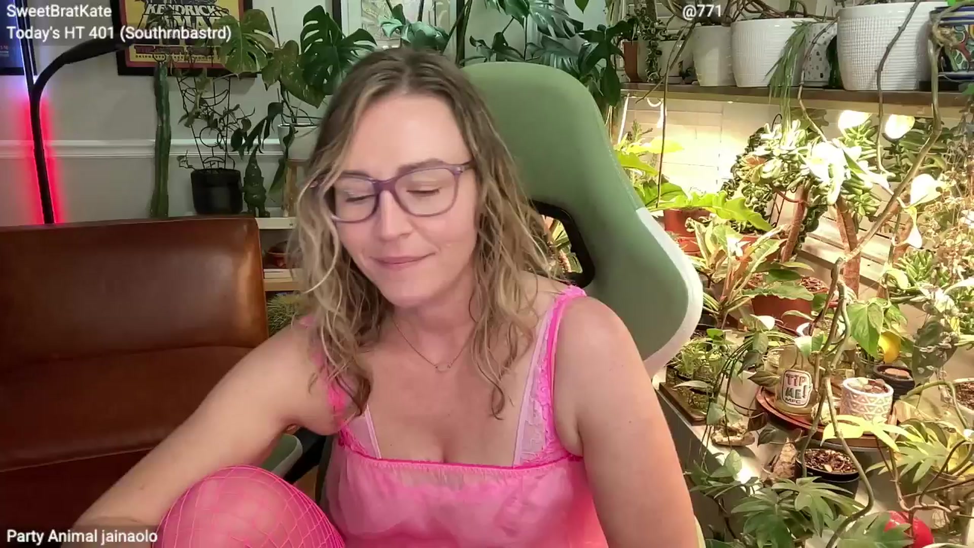 Gallery image thumbnail from SweetbratKate's myfreecams stream on, 11/10/2025, 04:05 image 12 of 20
