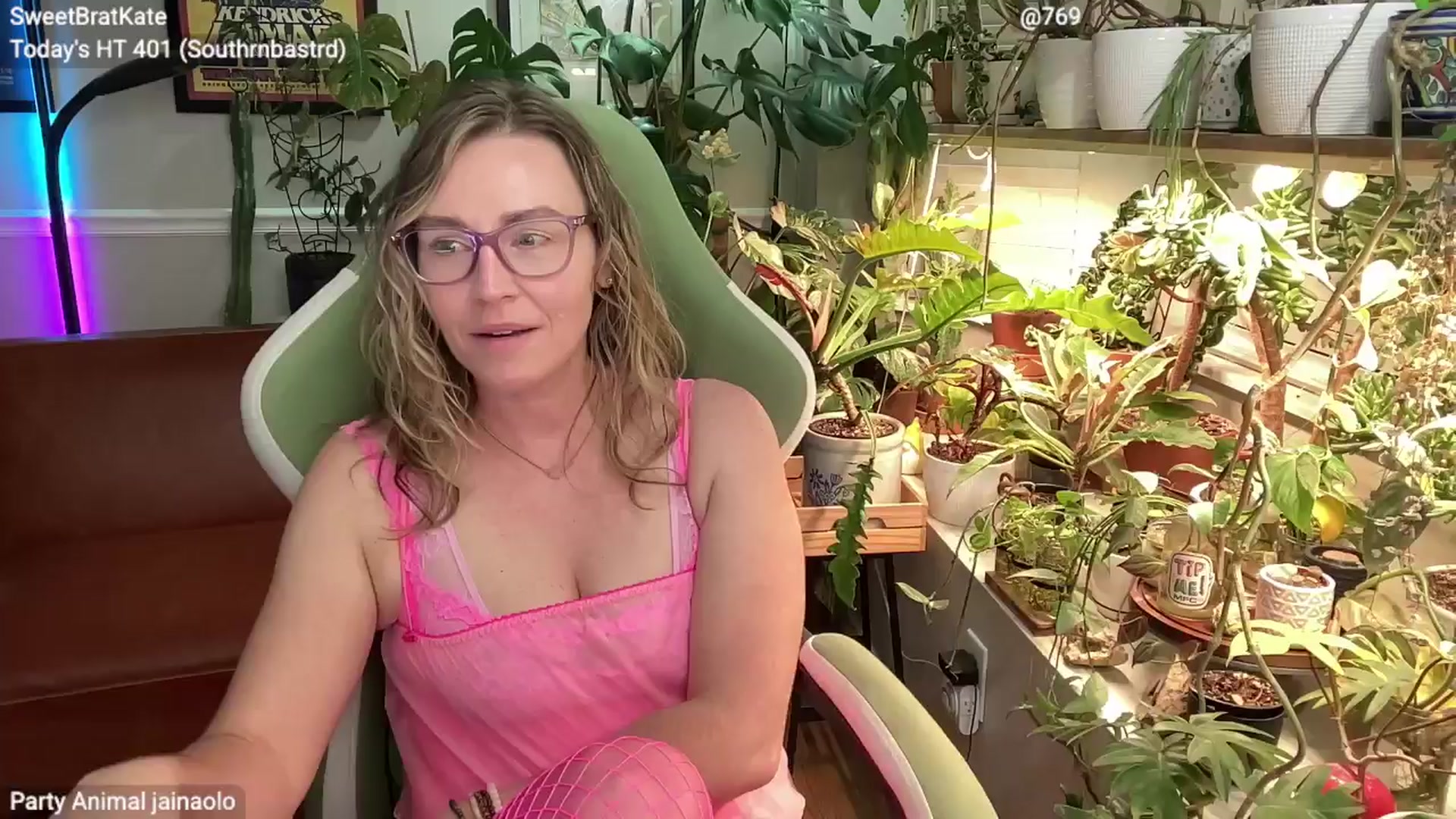 Gallery image thumbnail from SweetbratKate's myfreecams stream on, 11/10/2025, 04:05 image 19 of 20