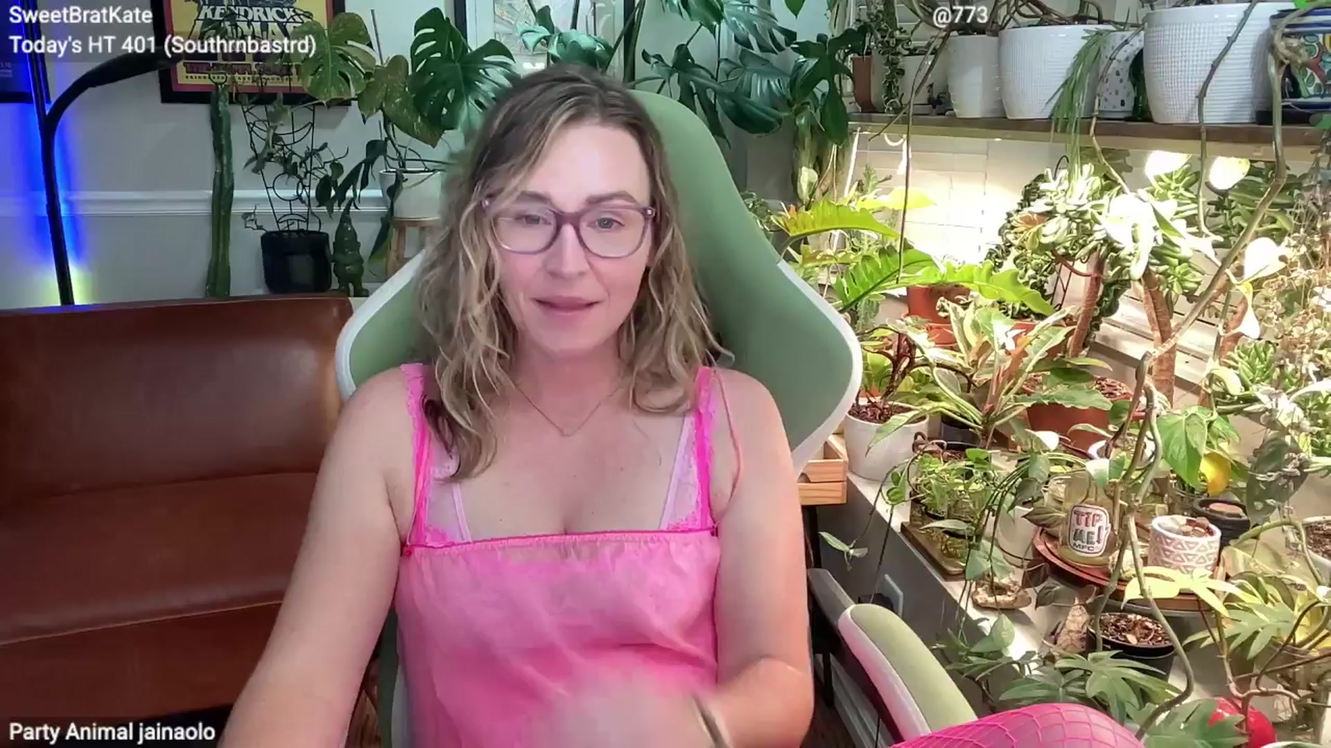 Gallery image thumbnail from SweetbratKate's myfreecams stream on, 11/10/2025, 04:05 image 6 of 20