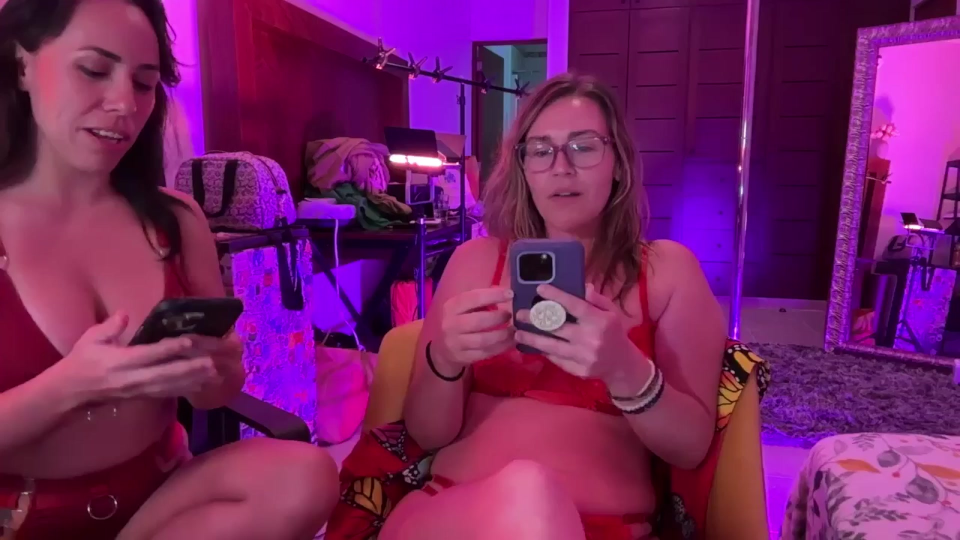Gallery image thumbnail from SweetbratKate's myfreecams stream on, 03/30/2026, 03:18 image 1 of 20