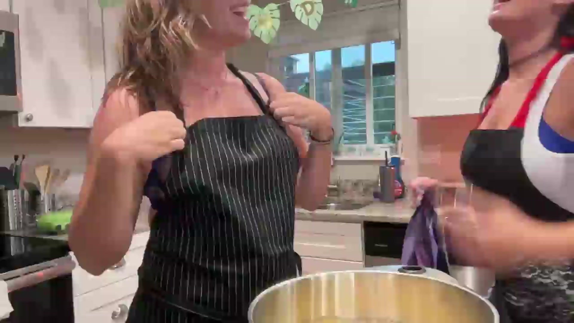 Gallery image thumbnail from SweetbratKate's myfreecams stream on, 07/29/2026, 02:24 image 7 of 20