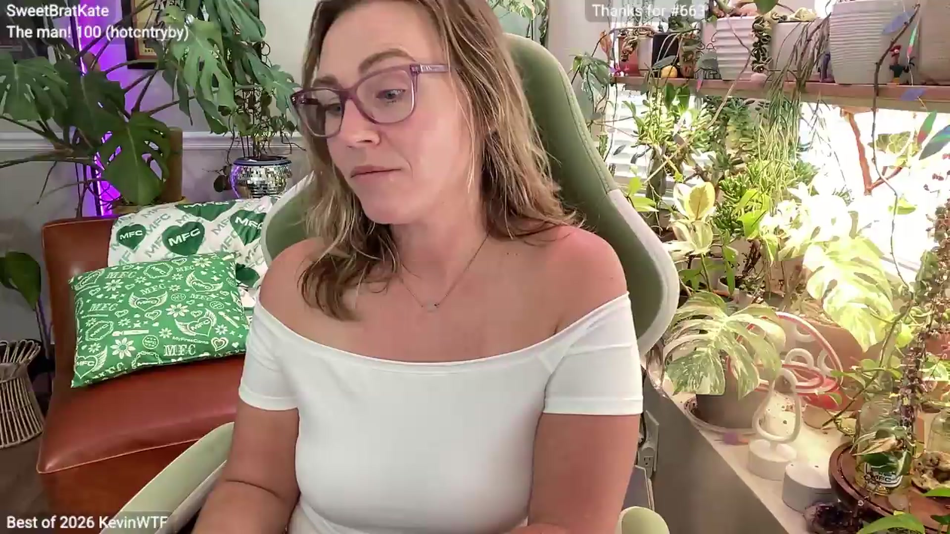 Gallery image thumbnail from SweetbratKate's myfreecams stream on, 08/19/2026, 22:14 image 4 of 20