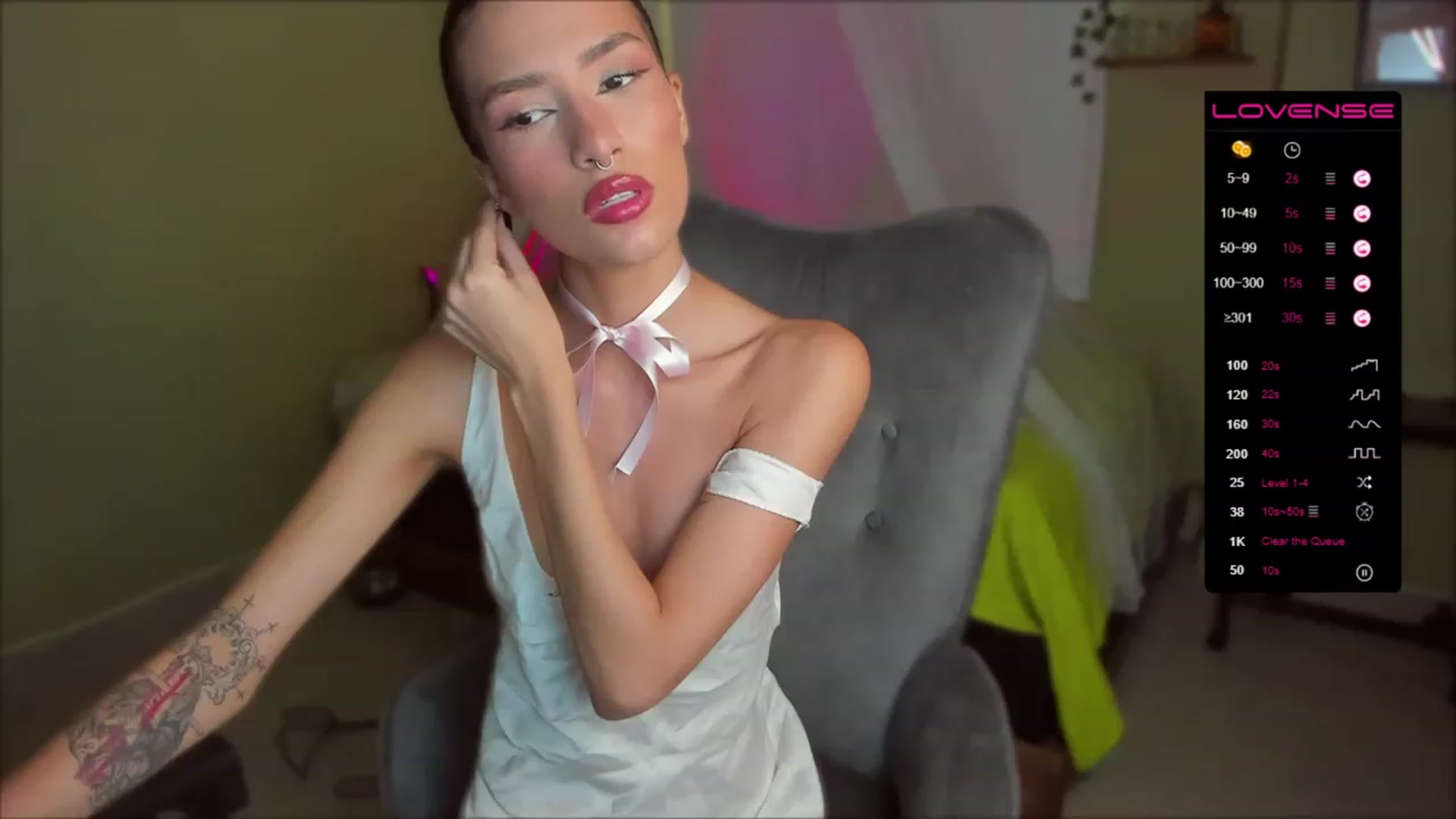 Gallery image thumbnail from Sweetbubble's myfreecams stream on, 06/22/2023, 22:39 image 11 of 20