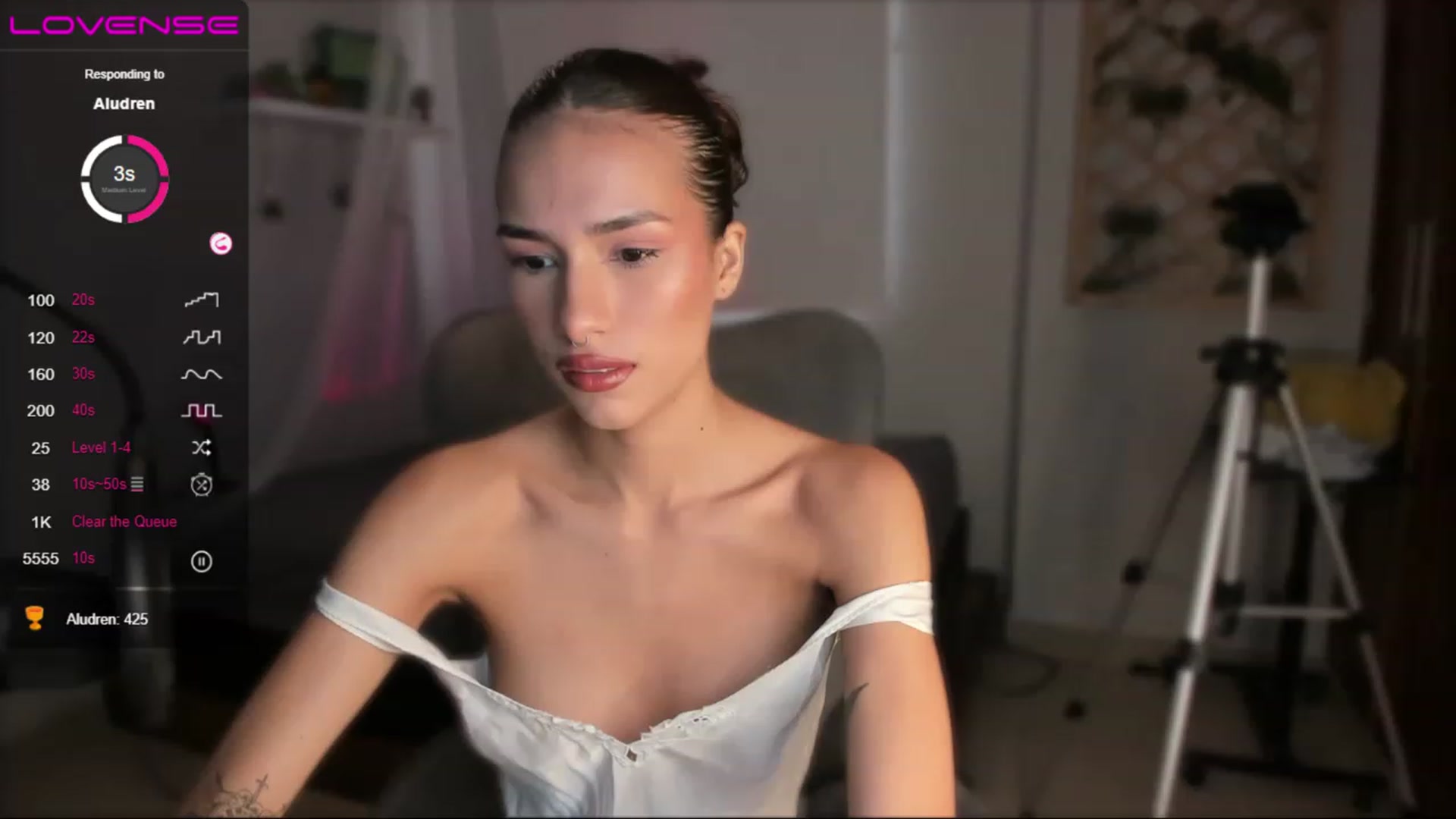 Gallery image thumbnail from Sweetbubble's myfreecams stream on, 08/14/2023, 22:43 image 14 of 20