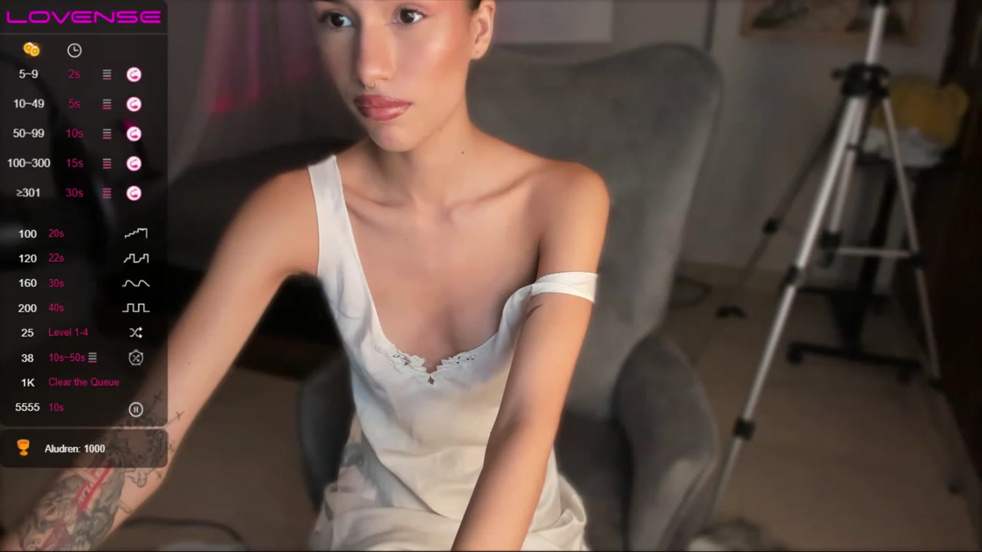 Gallery image thumbnail from Sweetbubble's myfreecams stream on, 08/15/2023, 24:31 image 8 of 20