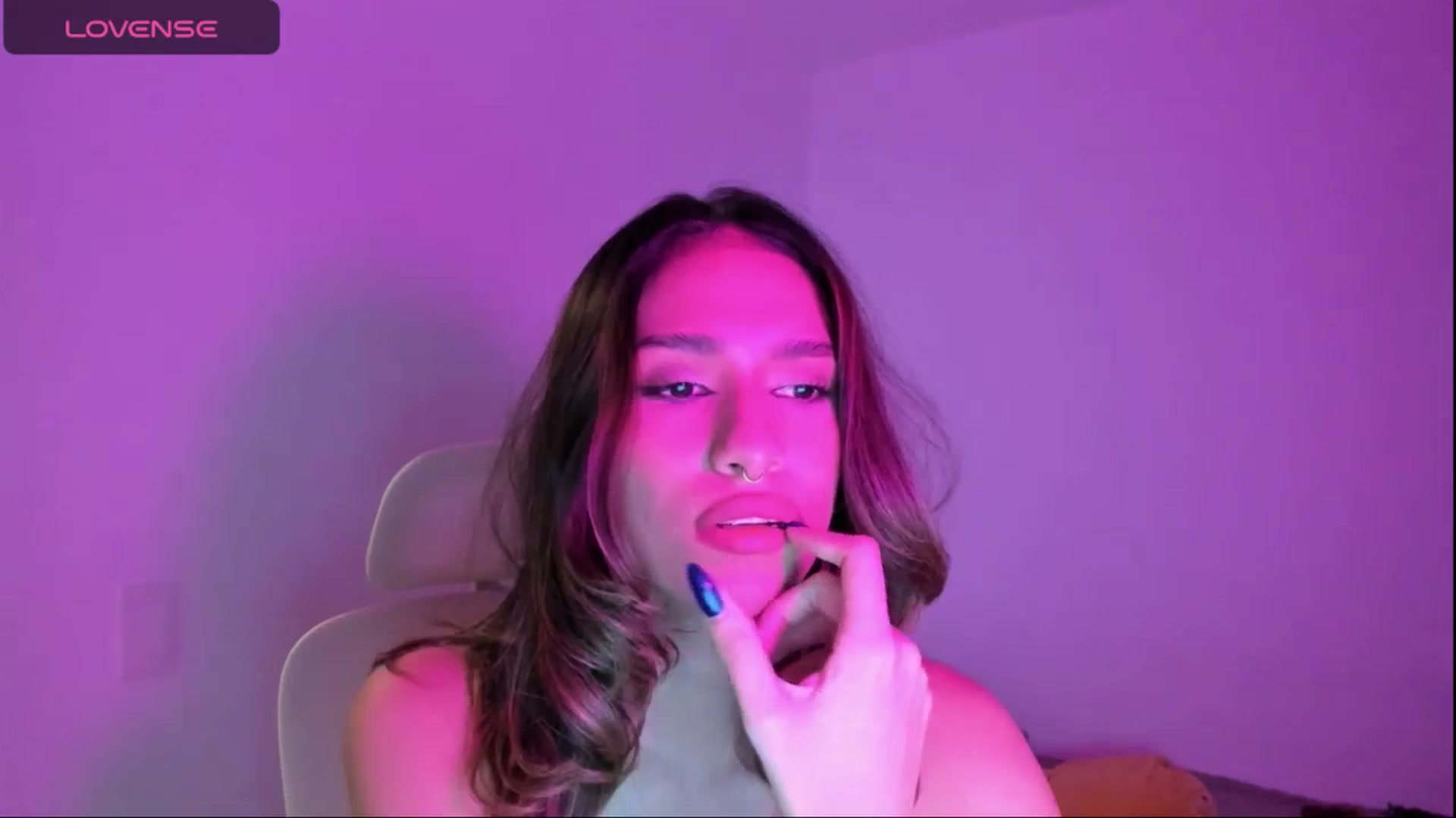 Gallery image thumbnail from Sweetbubble's myfreecams stream on, 11/25/2024, 09:38 image 11 of 20