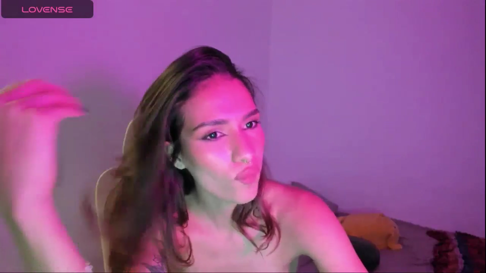Gallery image thumbnail from Sweetbubble's myfreecams stream on, 11/25/2024, 09:38 image 17 of 20