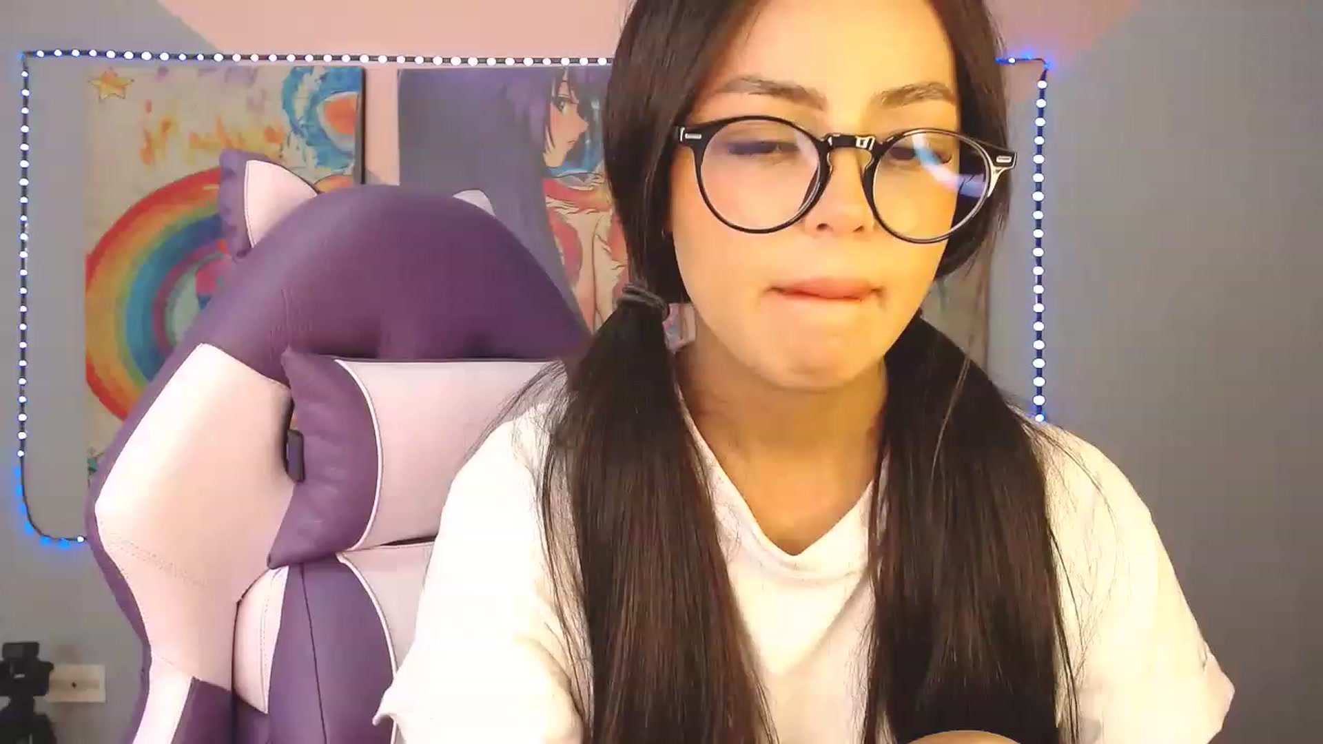 Gallery image thumbnail from Sweetcandy___'s myfreecams stream on, 03/22/2023, 08:33 image 14 of 20