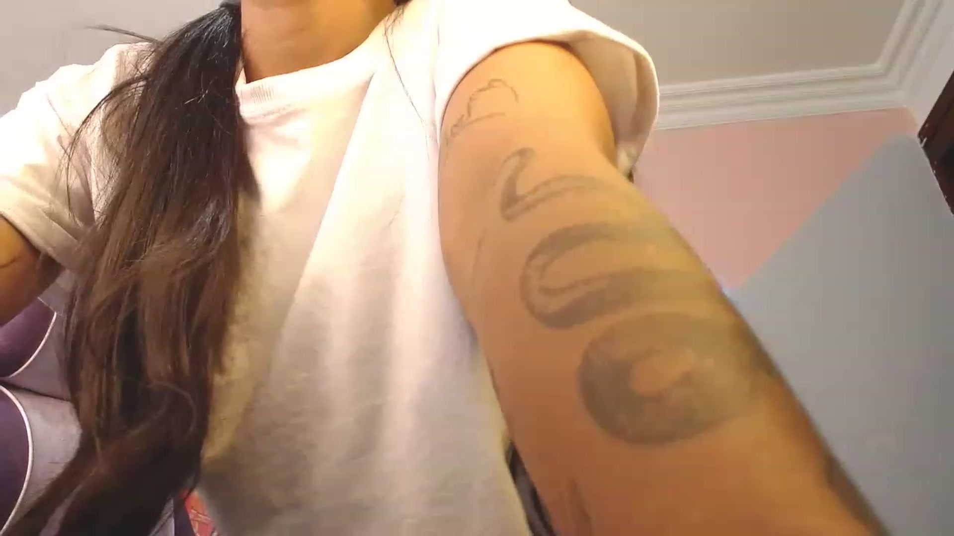Gallery image thumbnail from Sweetcandy___'s myfreecams stream on, 03/22/2023, 08:33 image 17 of 20